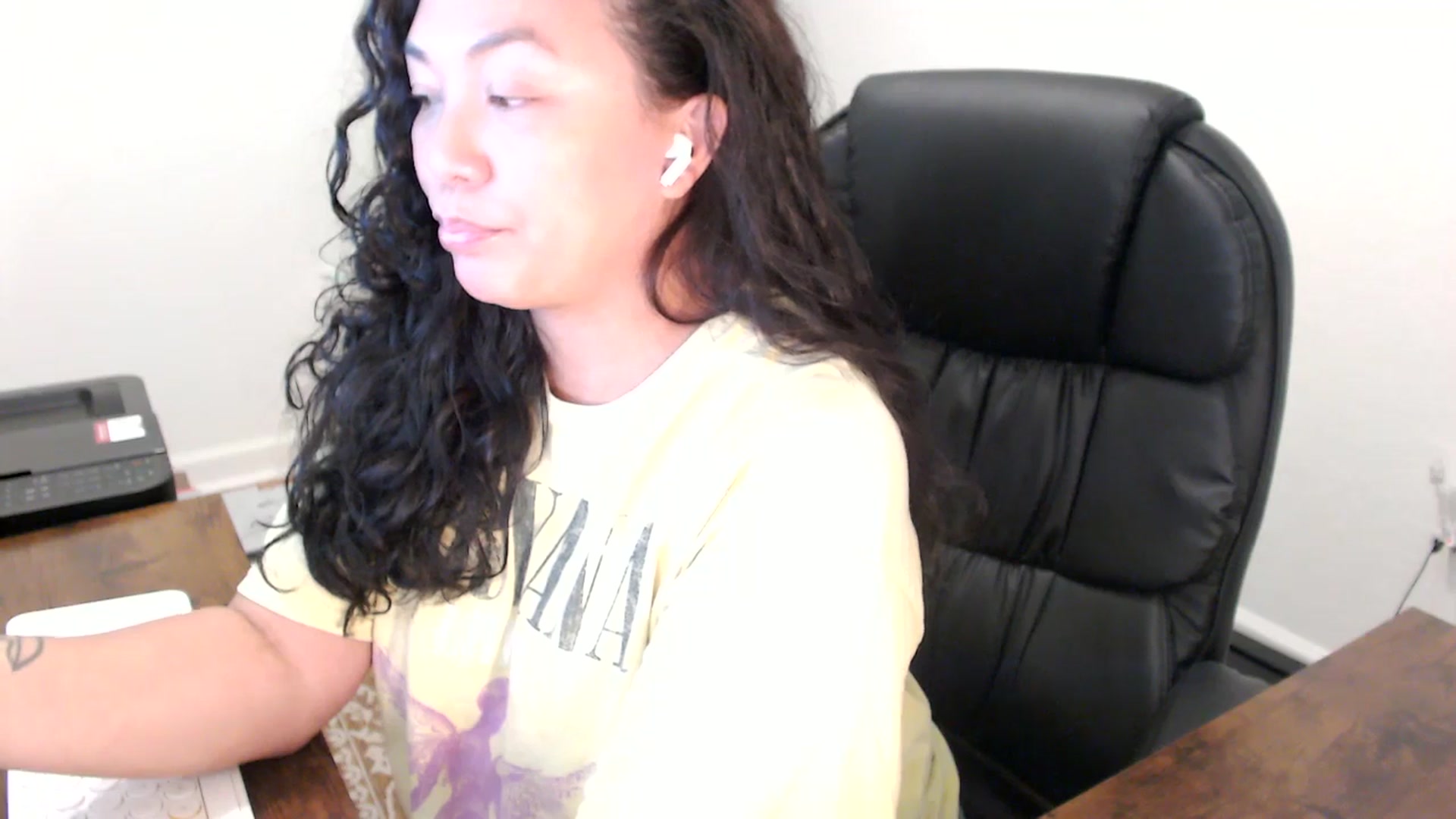 Gallery image thumbnail from MickaylaStar's myfreecams stream on, 11/12/2025, 18:43 image 17 of 20