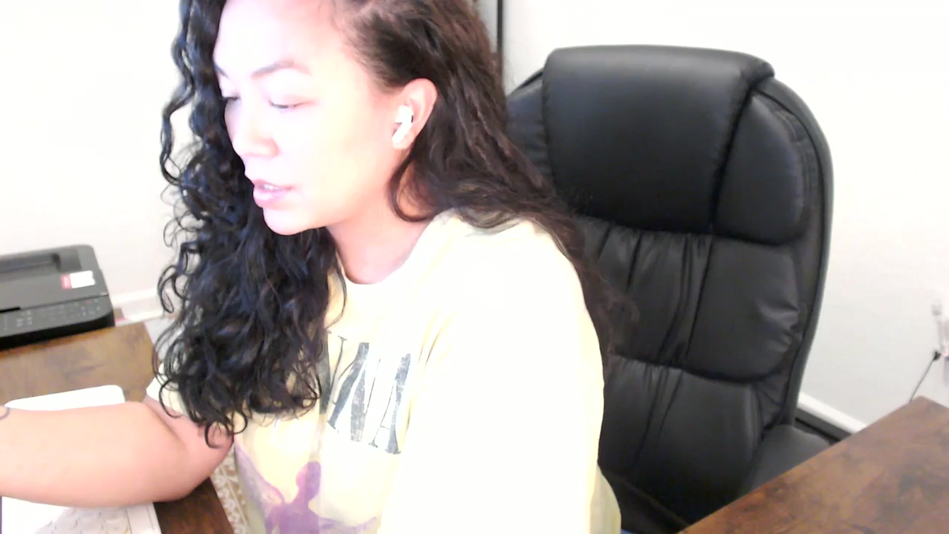 Gallery image thumbnail from MickaylaStar's myfreecams stream on, 11/12/2025, 18:43 image 20 of 20