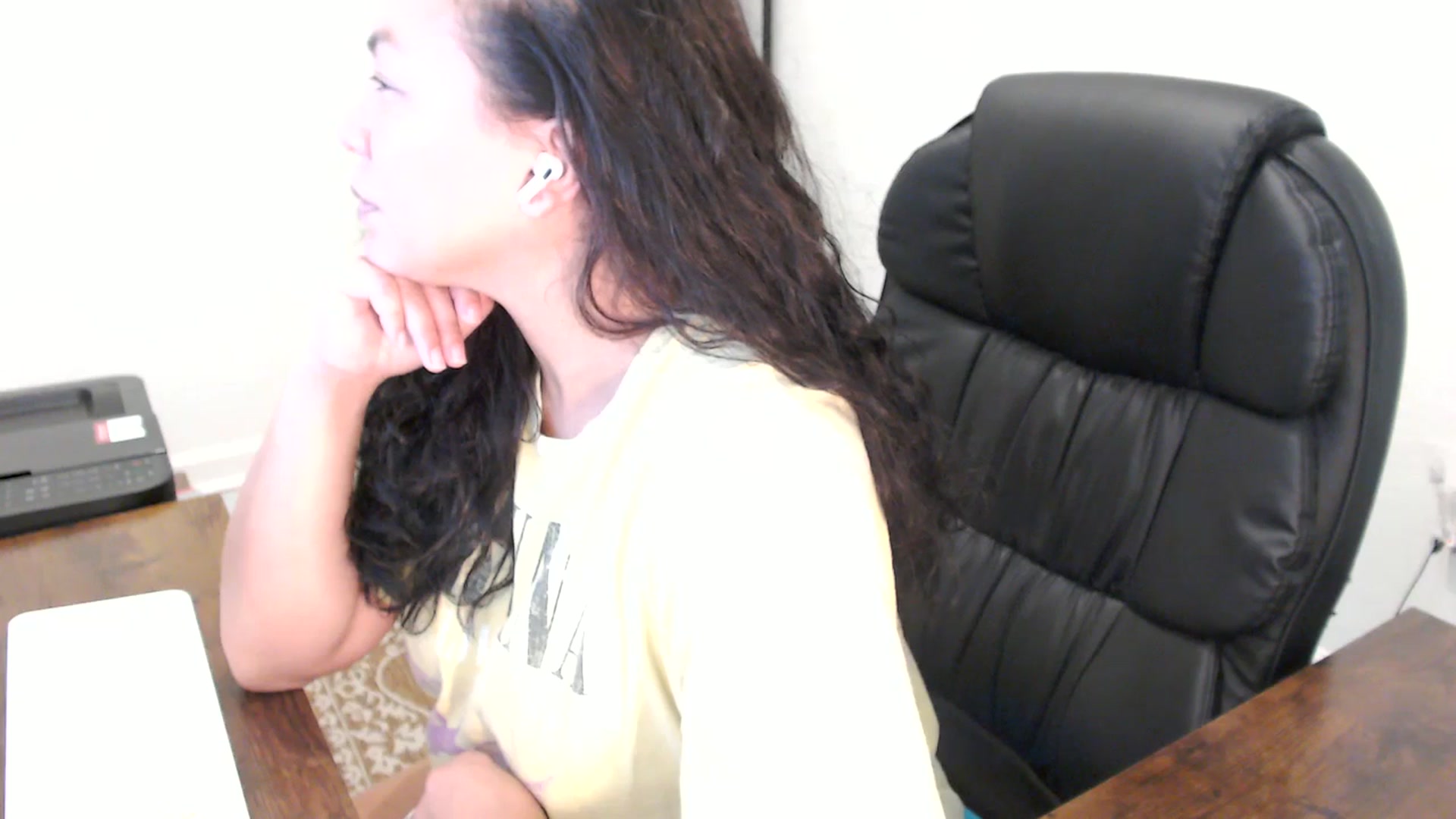 Gallery image thumbnail from MickaylaStar's myfreecams stream on, 11/12/2025, 19:10 image 20 of 20