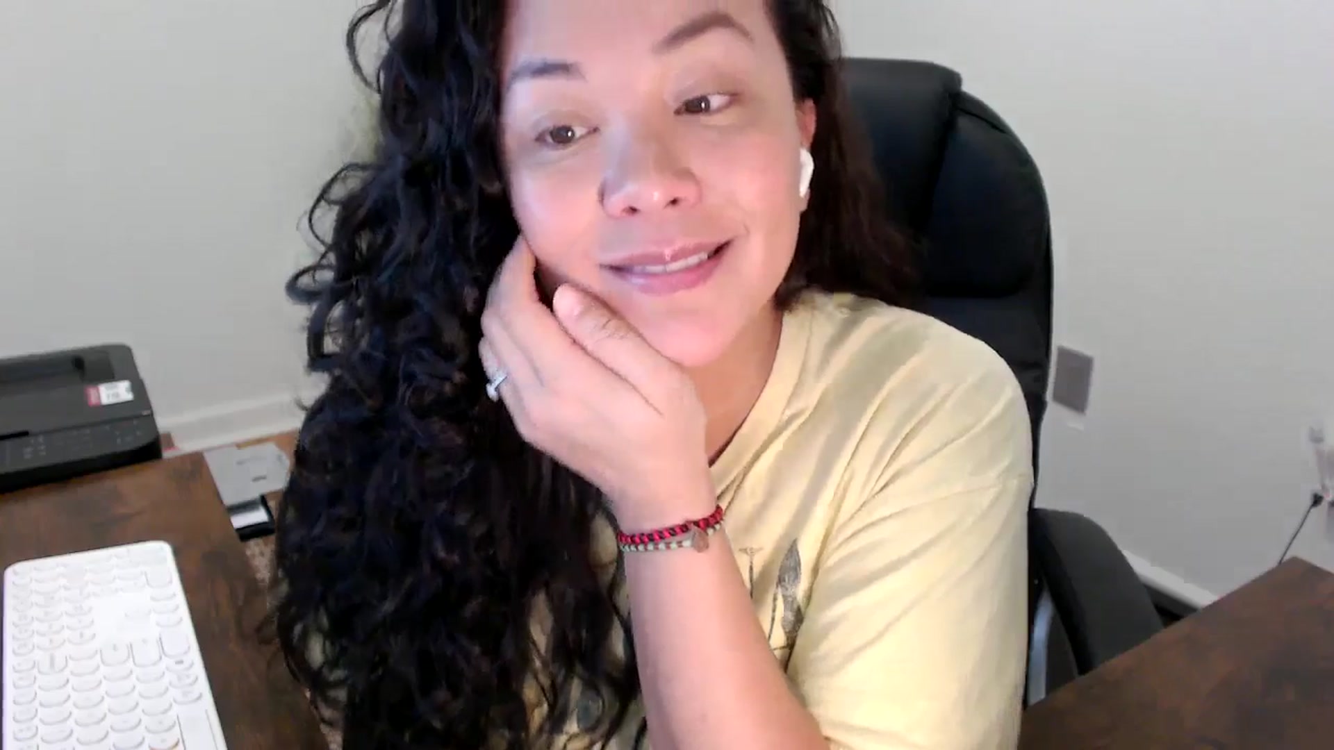 Gallery image thumbnail from MickaylaStar's myfreecams stream on, 11/12/2025, 19:10 image 11 of 20