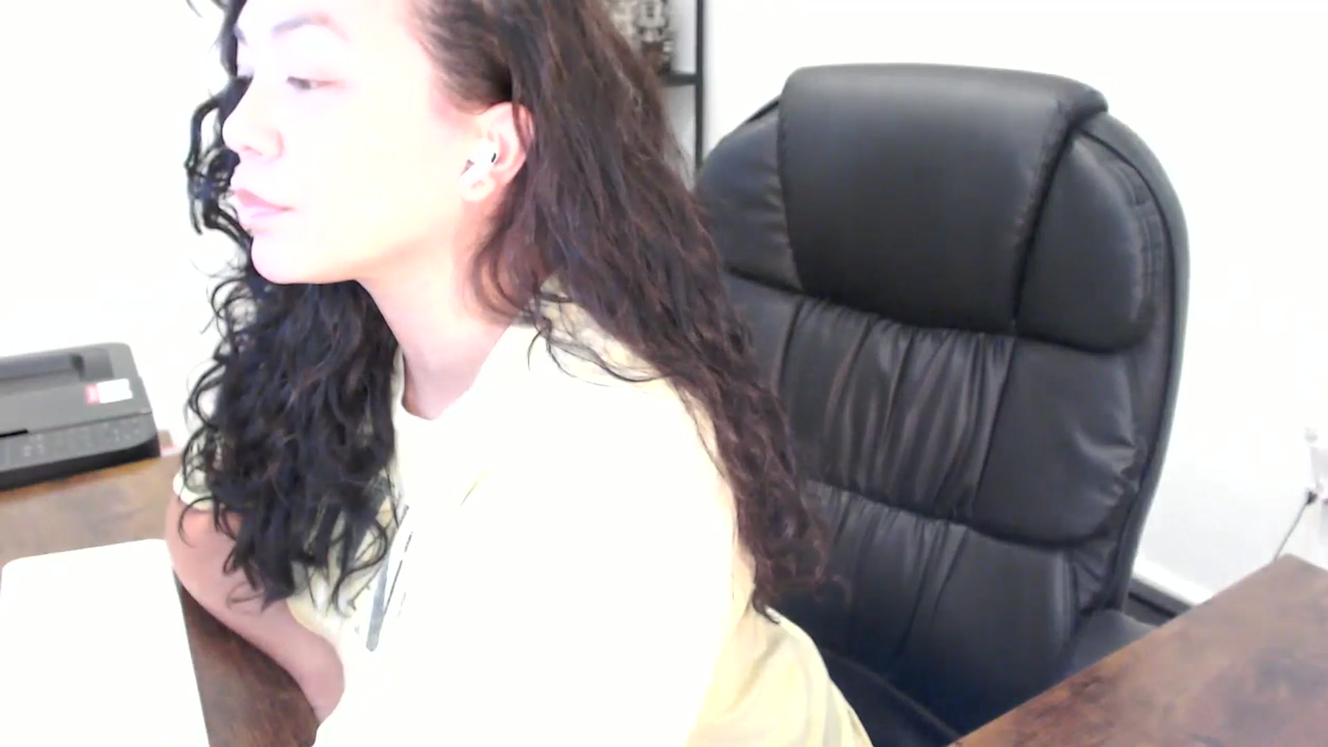 Gallery image thumbnail from MickaylaStar's myfreecams stream on, 11/12/2025, 19:59 image 2 of 20