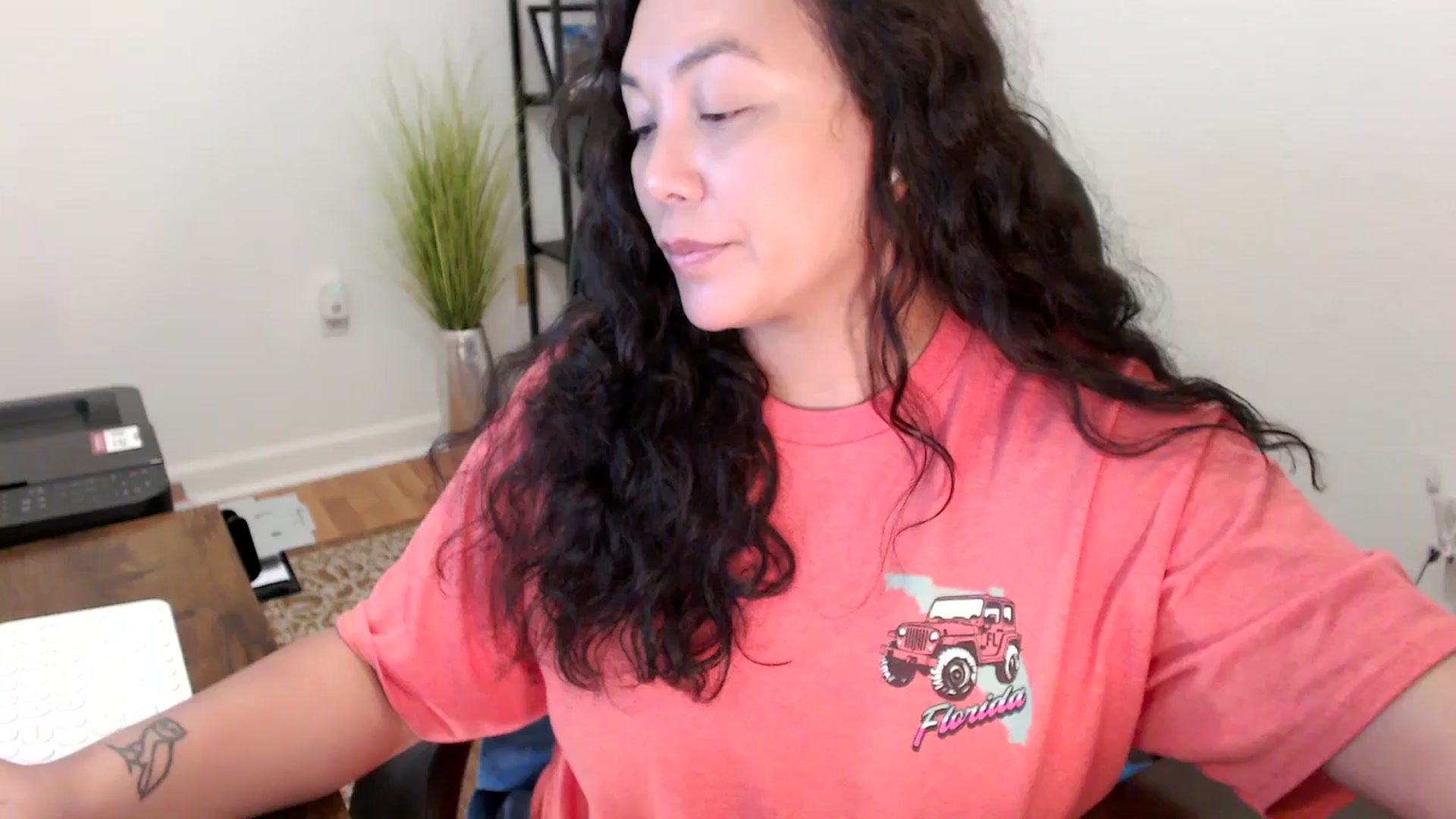 Gallery image thumbnail from MickaylaStar's myfreecams stream on, 11/13/2025, 16:34 image 18 of 20