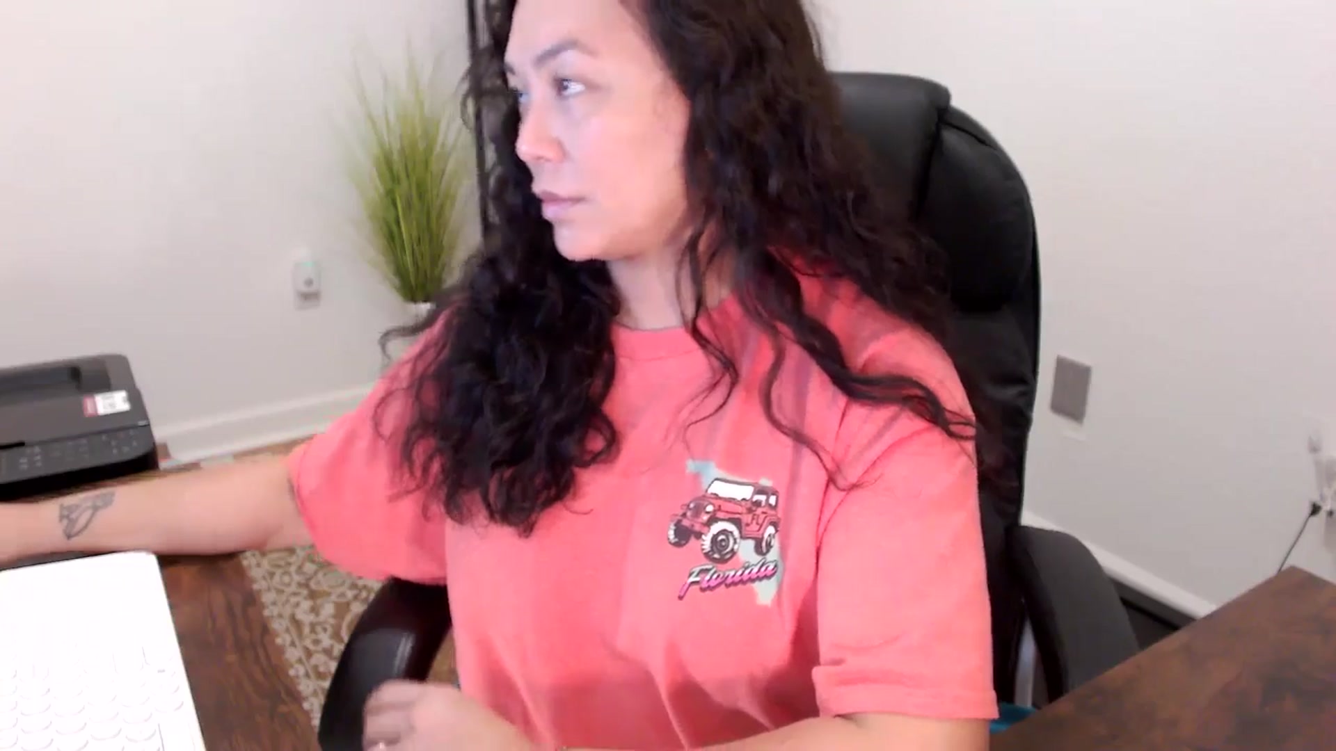 Gallery image thumbnail from MickaylaStar's myfreecams stream on, 11/13/2025, 16:34 image 20 of 20