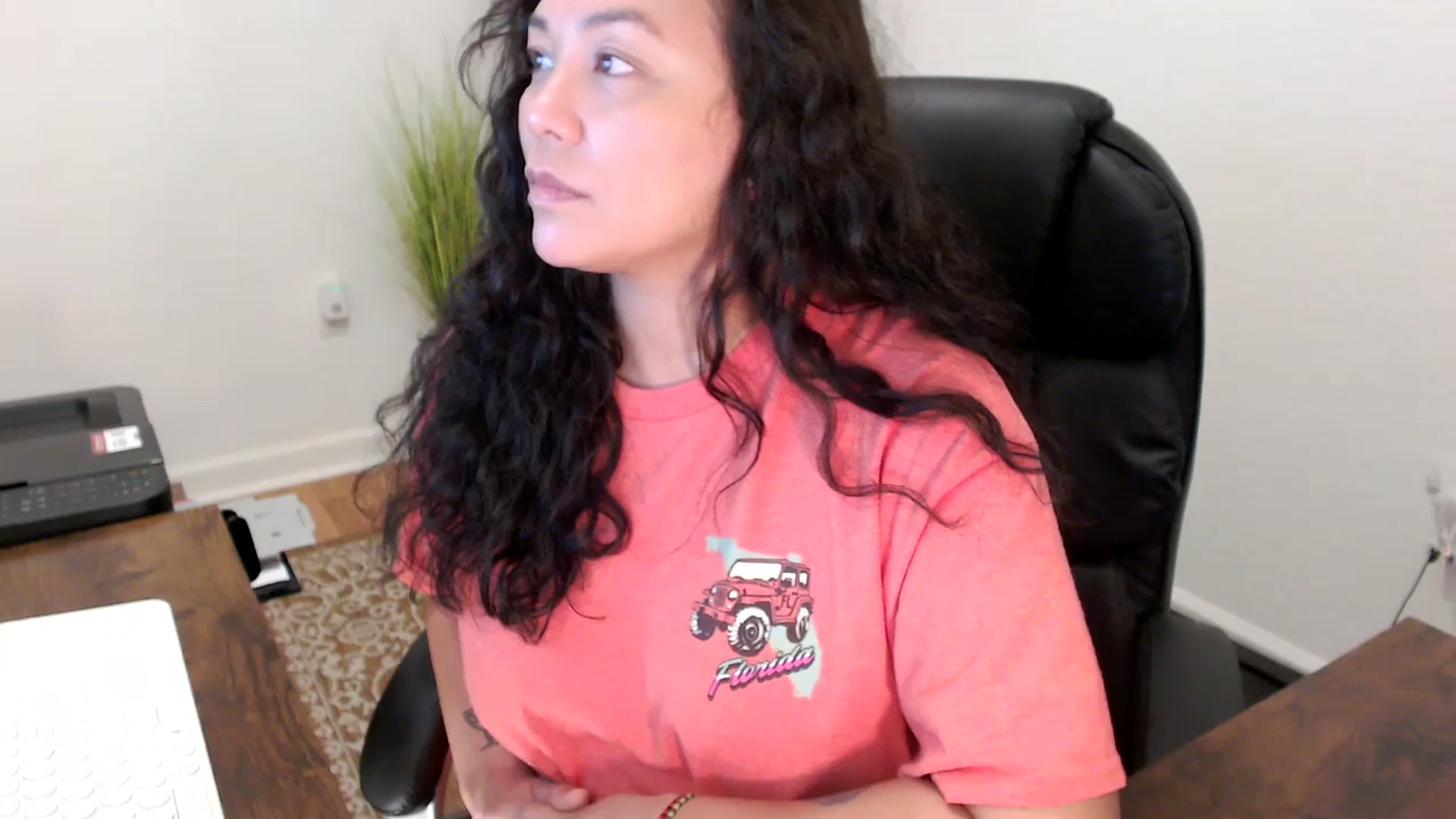Gallery image thumbnail from MickaylaStar's myfreecams stream on, 11/13/2025, 16:34 image 19 of 20
