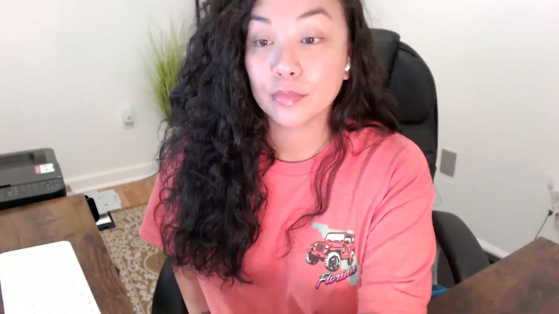 Gallery image thumbnail from MickaylaStar's myfreecams stream on, 11/13/2025, 17:46 image 2 of 20