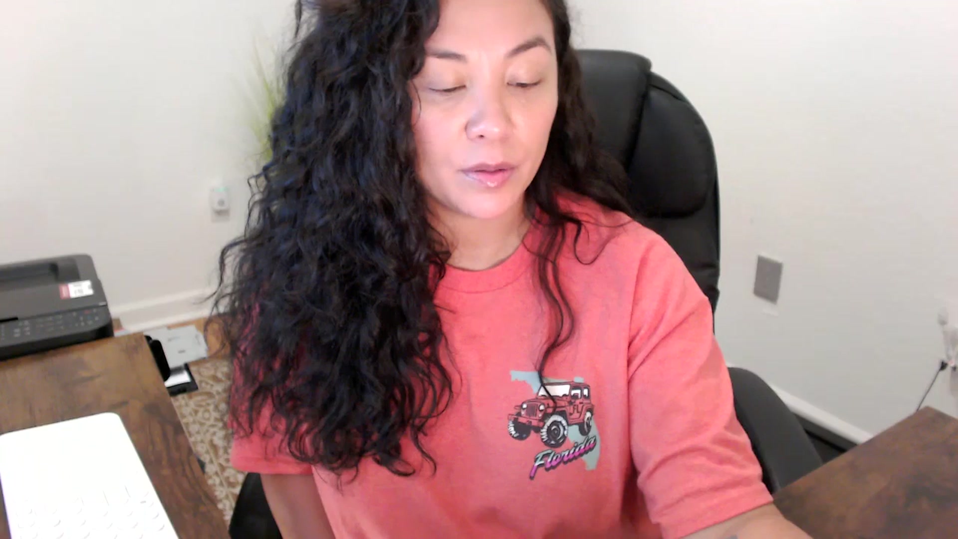 Gallery image thumbnail from MickaylaStar's myfreecams stream on, 11/13/2025, 17:46 image 12 of 20