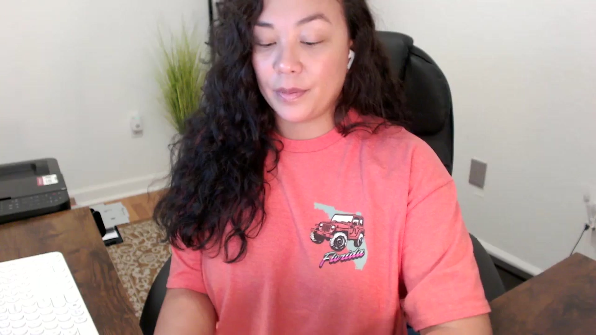 Gallery image thumbnail from MickaylaStar's myfreecams stream on, 11/13/2025, 19:22 image 13 of 20