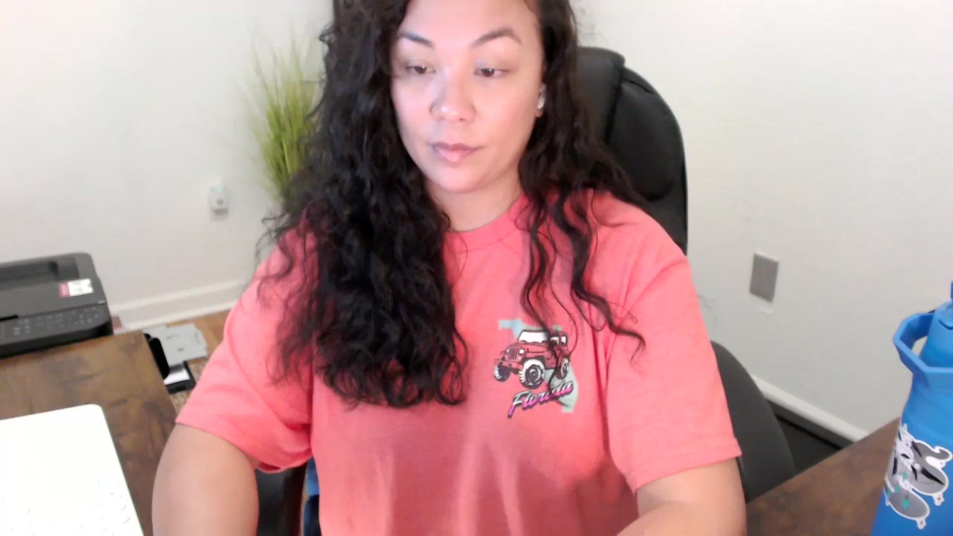 Gallery image thumbnail from MickaylaStar's myfreecams stream on, 11/13/2025, 19:22 image 7 of 20