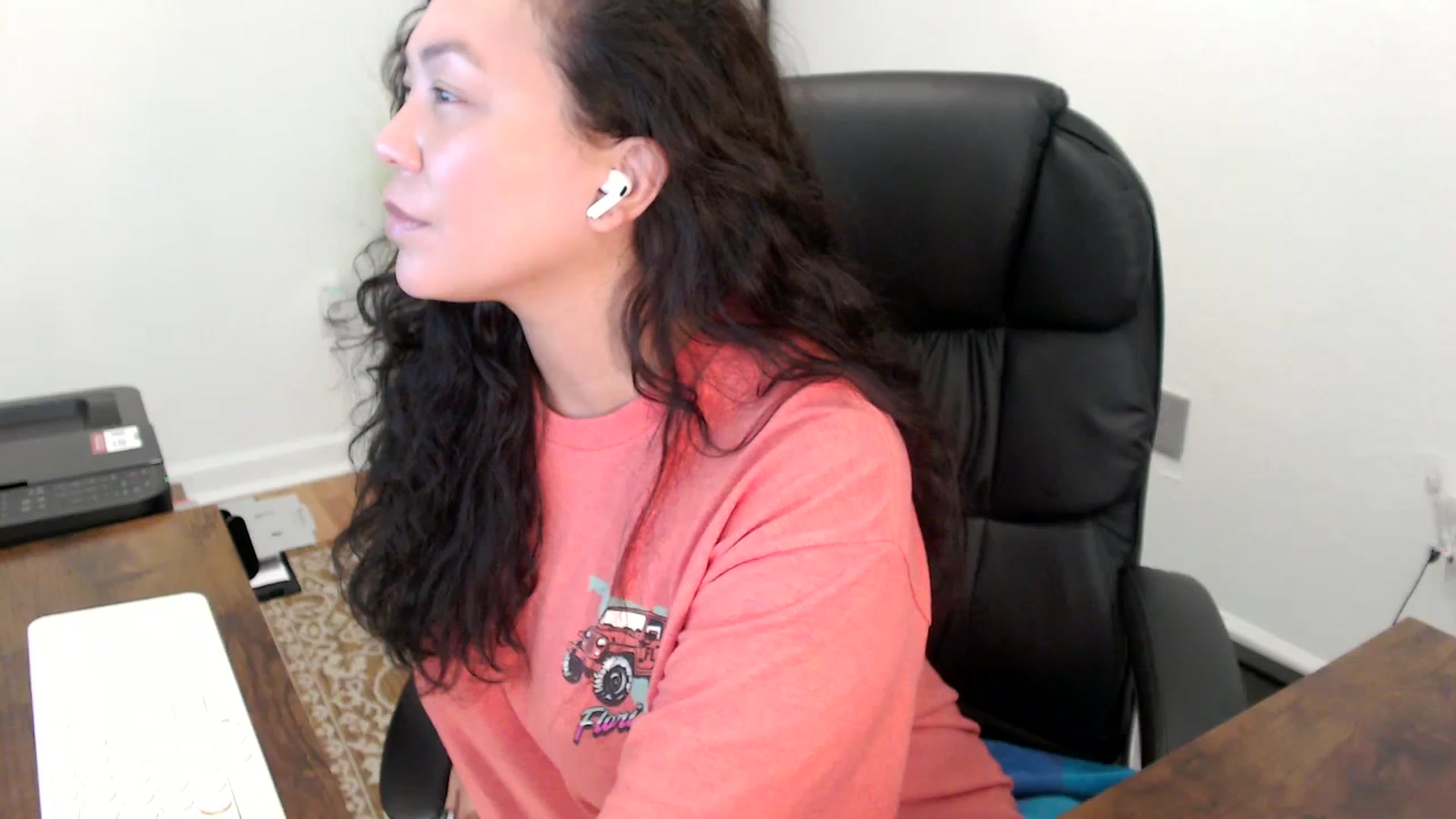 Gallery image thumbnail from MickaylaStar's myfreecams stream on, 11/13/2025, 20:28 image 19 of 20