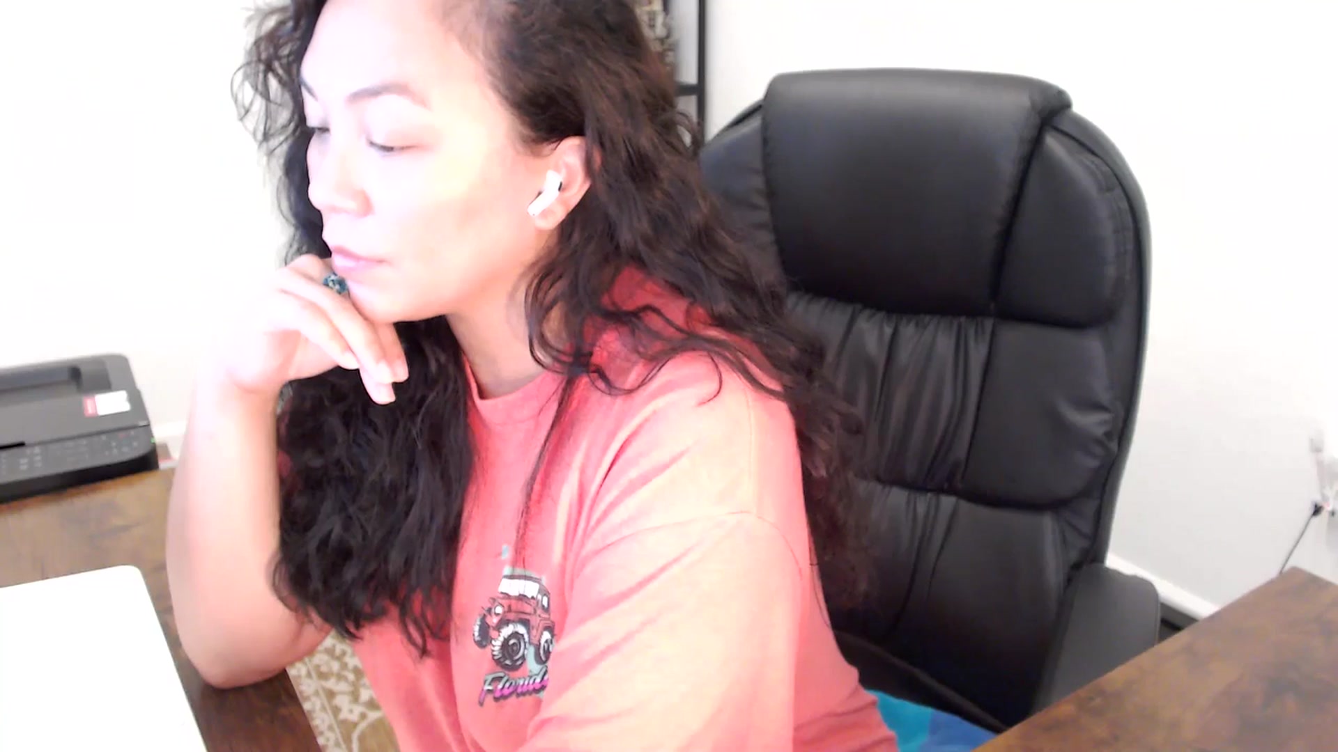 Gallery image thumbnail from MickaylaStar's myfreecams stream on, 11/13/2025, 20:28 image 6 of 20