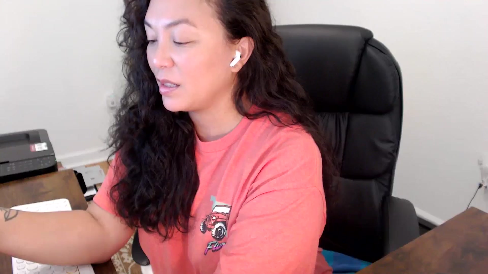 Gallery image thumbnail from MickaylaStar's myfreecams stream on, 11/13/2025, 20:28 image 20 of 20