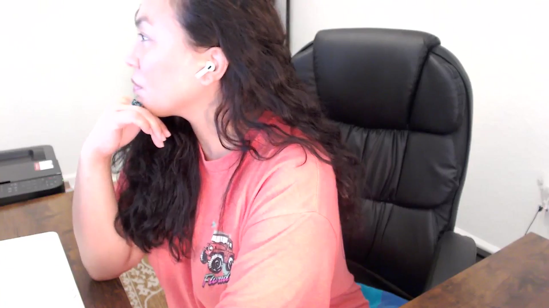 Gallery image thumbnail from MickaylaStar's myfreecams stream on, 11/13/2025, 20:28 image 5 of 20