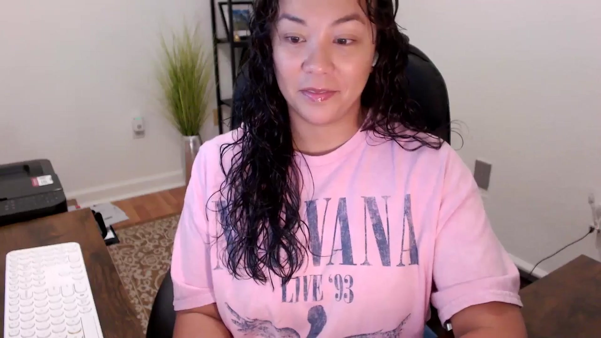 Gallery image thumbnail from MickaylaStar's myfreecams stream on, 11/14/2025, 15:40 image 20 of 20