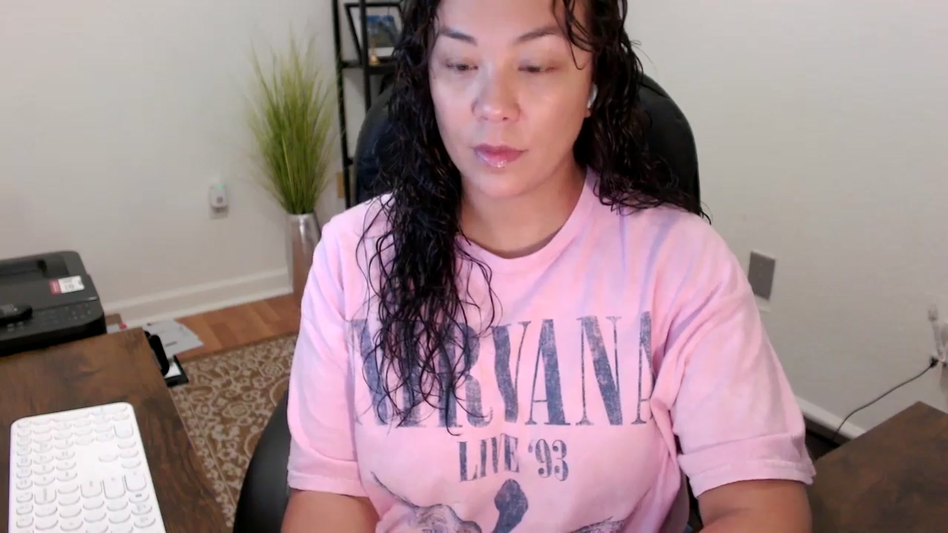 Gallery image thumbnail from MickaylaStar's myfreecams stream on, 11/14/2025, 16:04 image 13 of 20