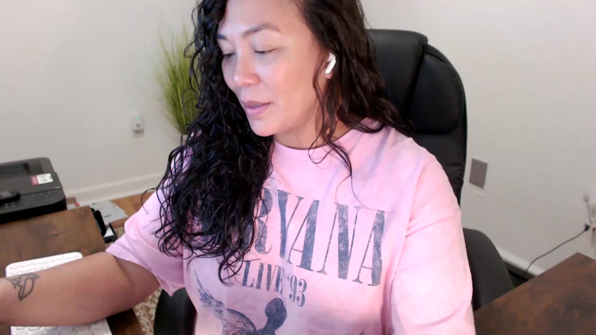 Gallery image thumbnail from MickaylaStar's myfreecams stream on, 11/14/2025, 16:50 image 20 of 20