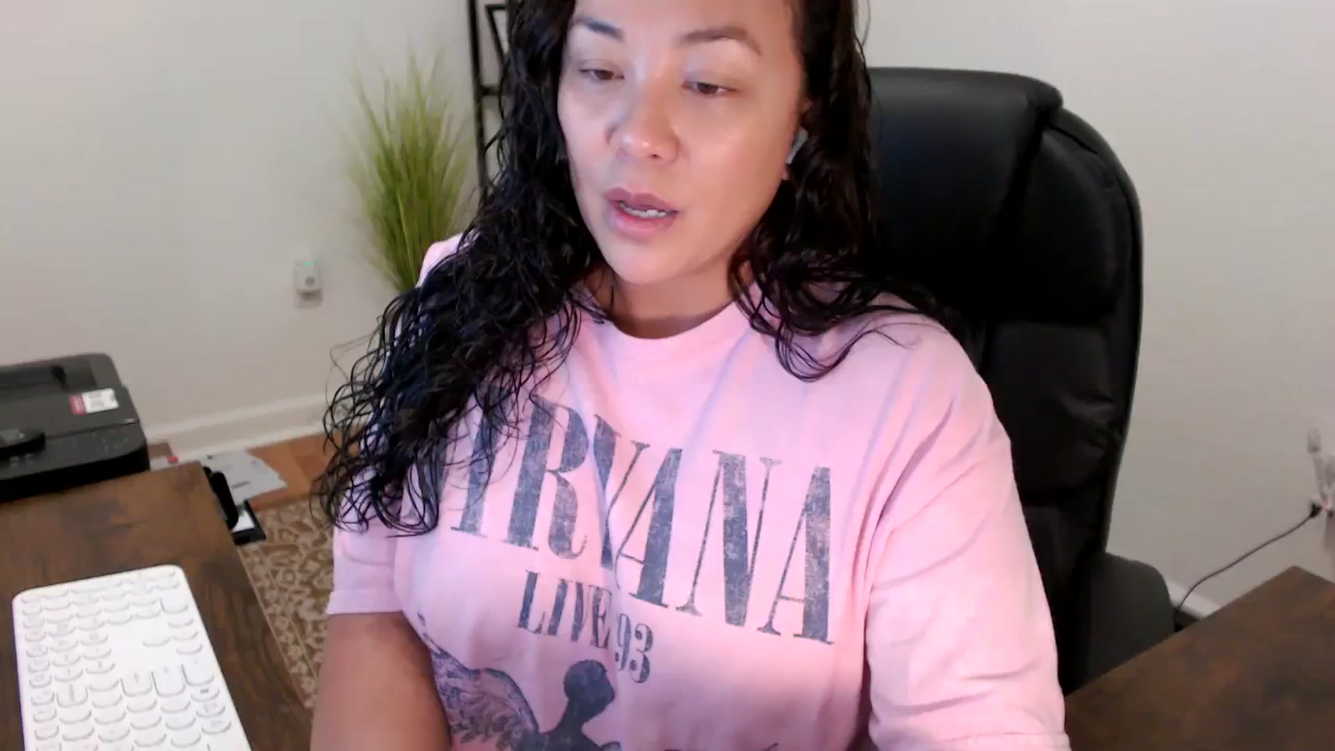 Gallery image thumbnail from MickaylaStar's myfreecams stream on, 11/14/2025, 16:50 image 2 of 20