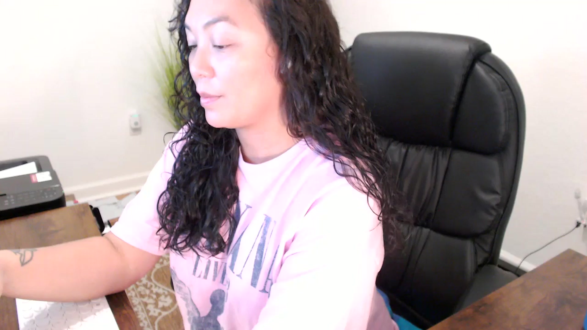 Gallery image thumbnail from MickaylaStar's myfreecams stream on, 11/14/2025, 18:18 image 15 of 20