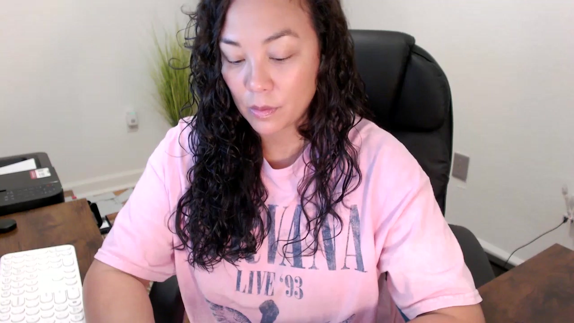 Gallery image thumbnail from MickaylaStar's myfreecams stream on, 11/14/2025, 18:18 image 4 of 20