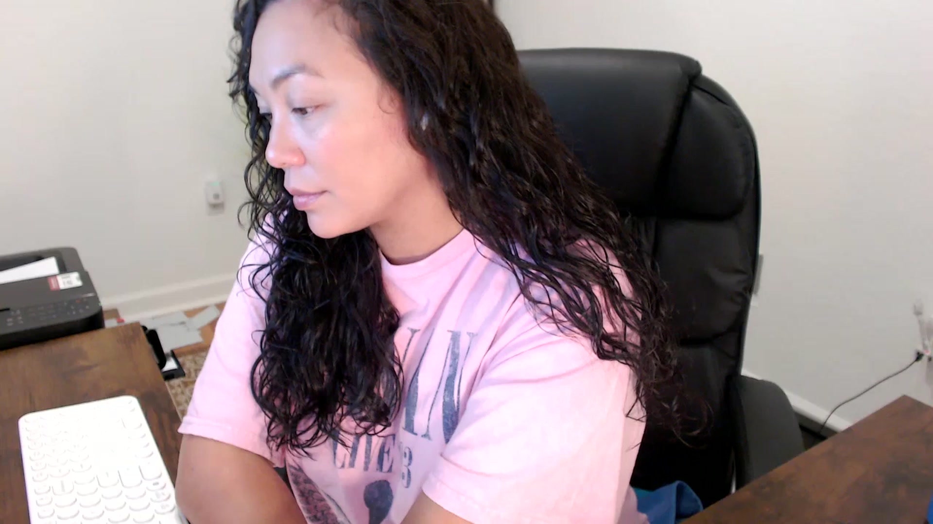 Gallery image thumbnail from MickaylaStar's myfreecams stream on, 11/14/2025, 18:18 image 20 of 20