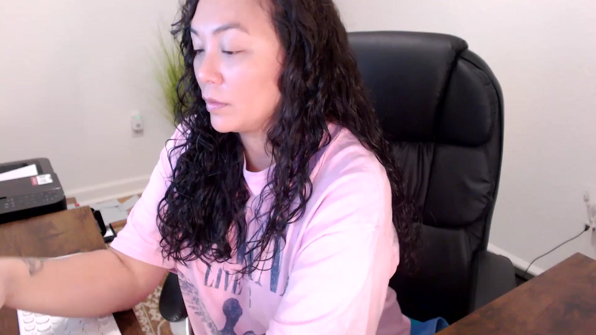 Gallery image thumbnail from MickaylaStar's myfreecams stream on, 11/14/2025, 18:18 image 12 of 20