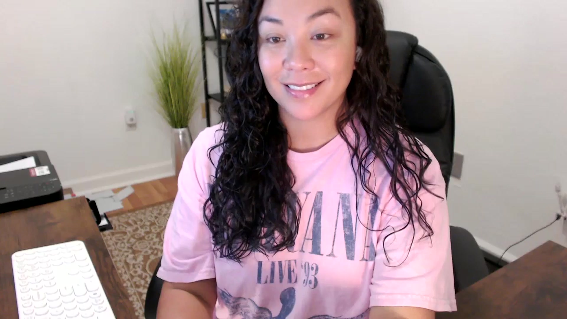 Gallery image thumbnail from MickaylaStar's myfreecams stream on, 11/14/2025, 18:18 image 13 of 20