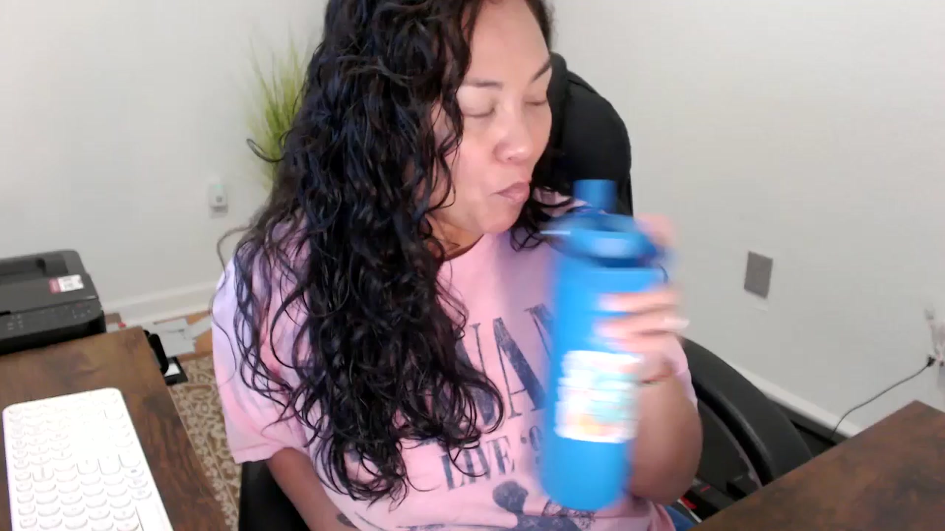 Gallery image thumbnail from MickaylaStar's myfreecams stream on, 11/14/2025, 18:54 image 16 of 20