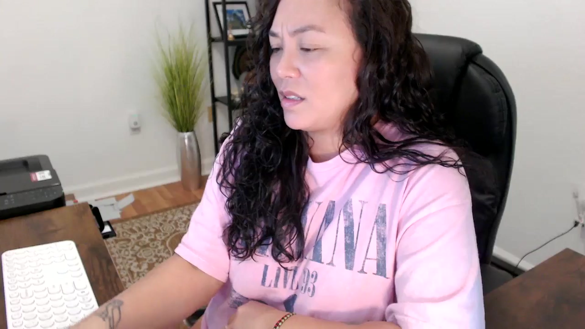 Gallery image thumbnail from MickaylaStar's myfreecams stream on, 11/14/2025, 18:54 image 15 of 20