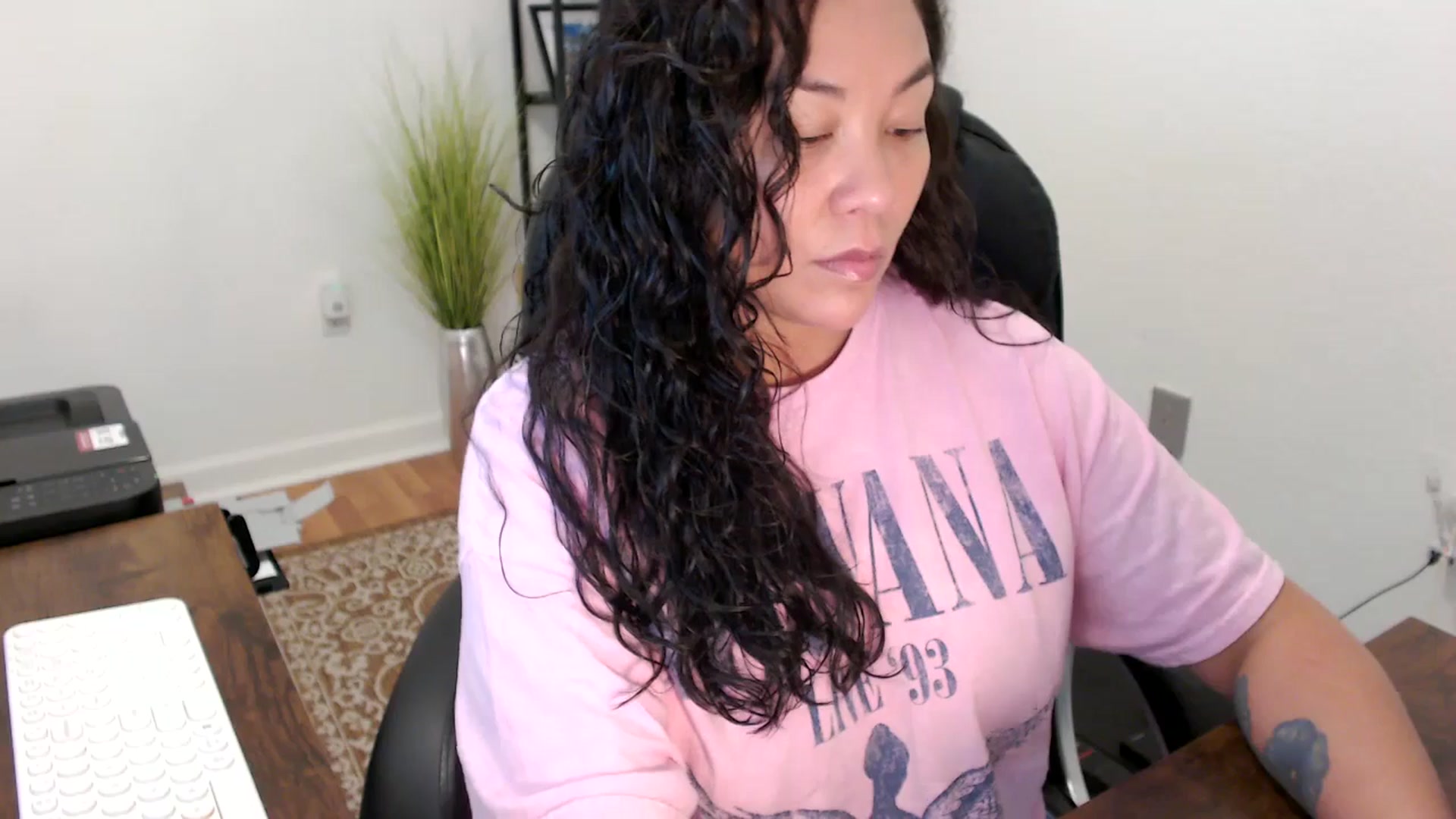 Gallery image thumbnail from MickaylaStar's myfreecams stream on, 11/14/2025, 18:54 image 13 of 20