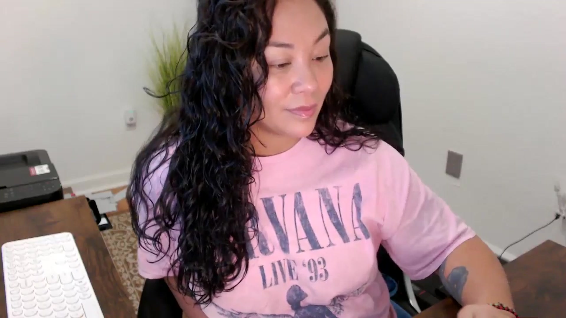 Gallery image thumbnail from MickaylaStar's myfreecams stream on, 11/14/2025, 18:54 image 10 of 20