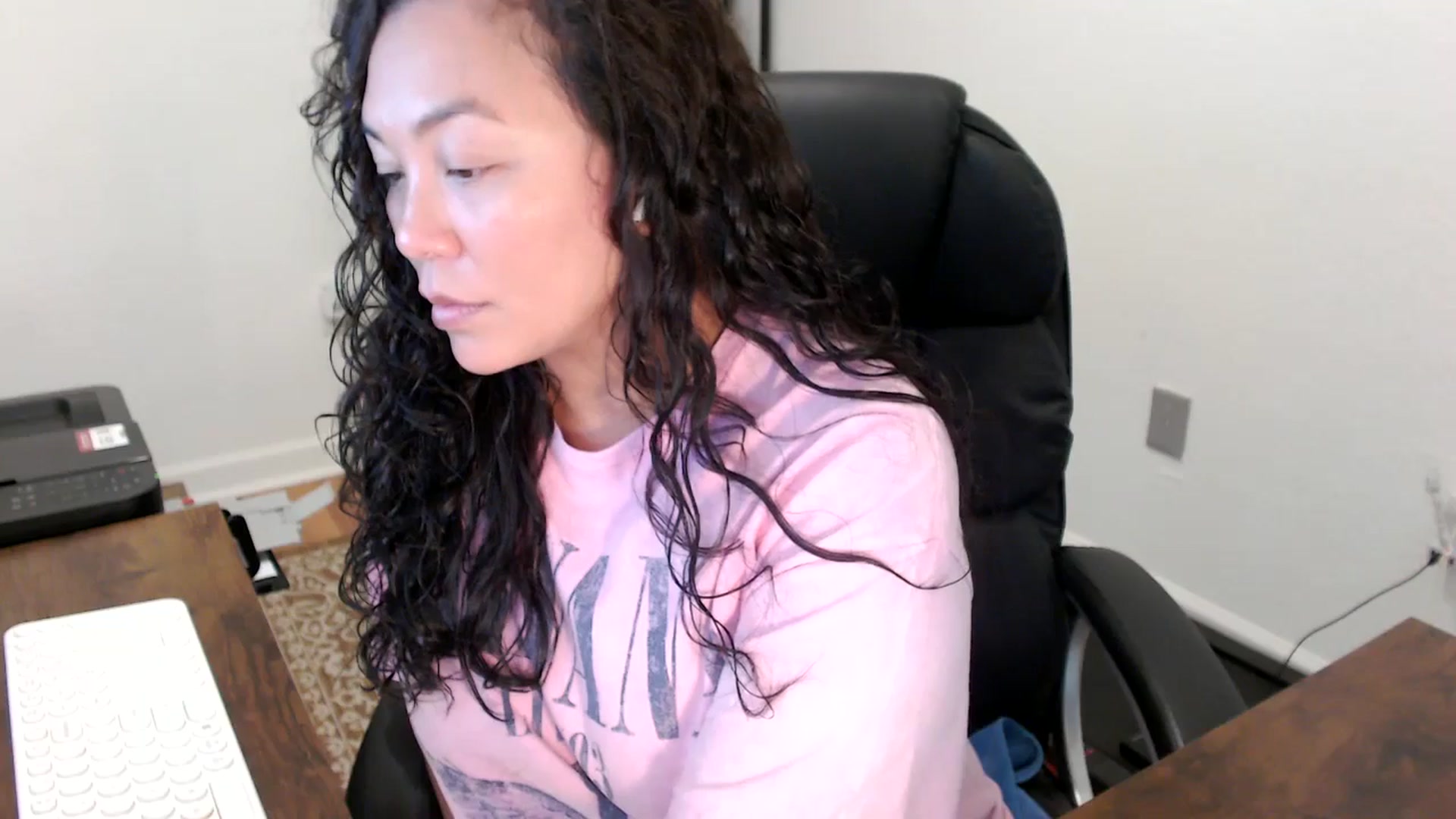 Gallery image thumbnail from MickaylaStar's myfreecams stream on, 11/14/2025, 18:54 image 18 of 20