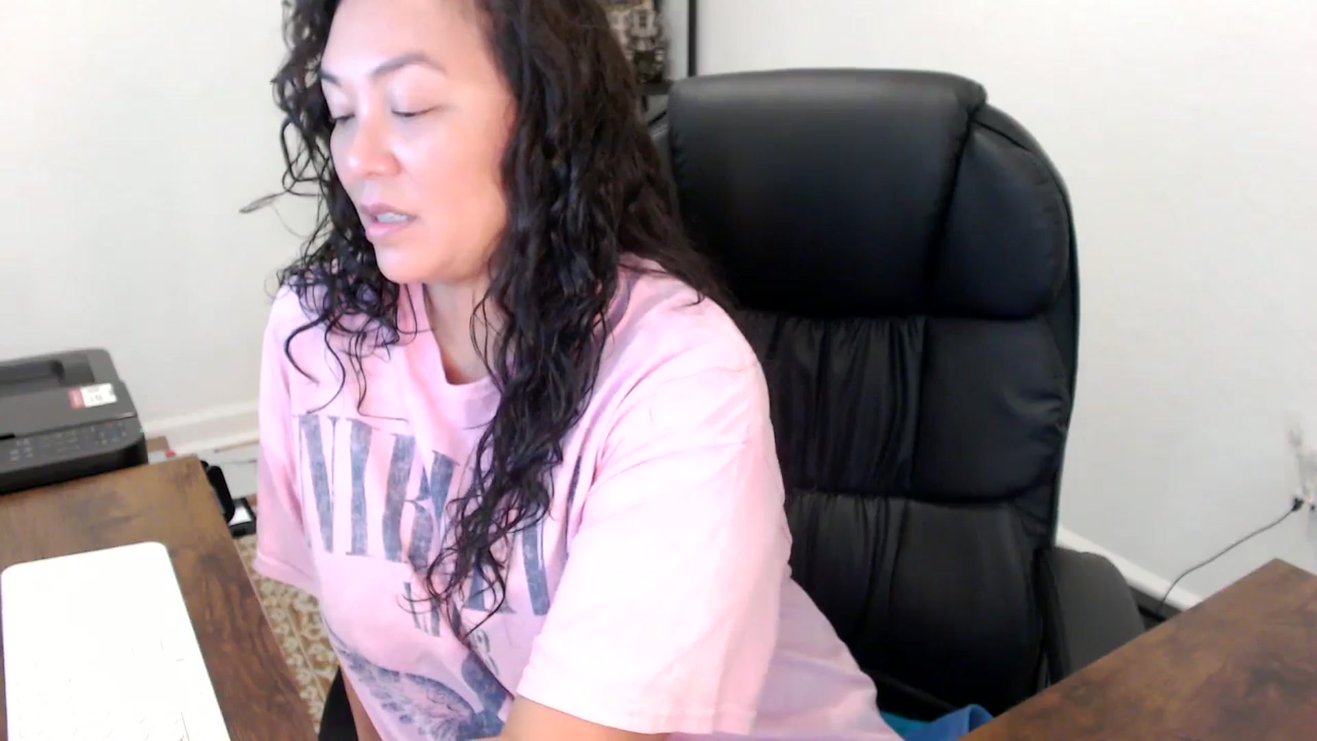 Gallery image thumbnail from MickaylaStar's myfreecams stream on, 11/14/2025, 19:13 image 8 of 20
