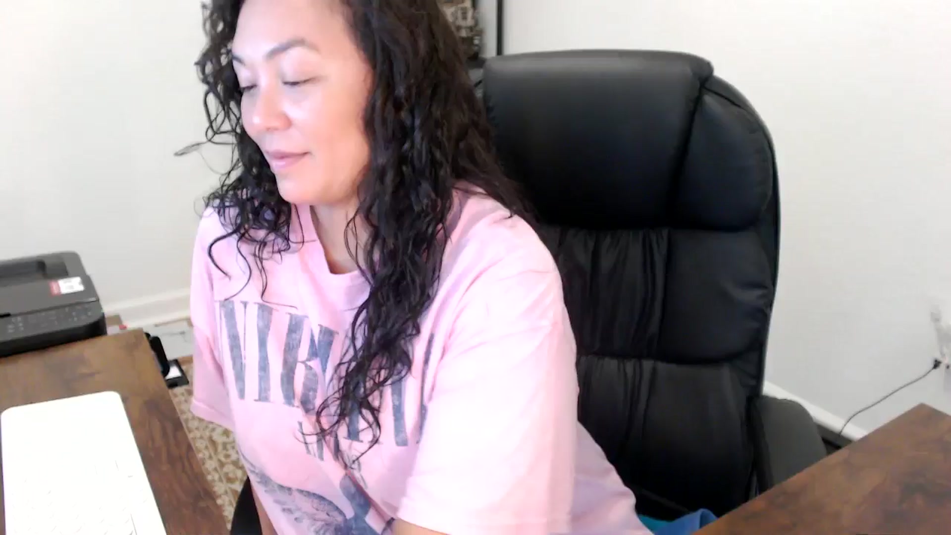 Gallery image thumbnail from MickaylaStar's myfreecams stream on, 11/14/2025, 19:13 image 7 of 20