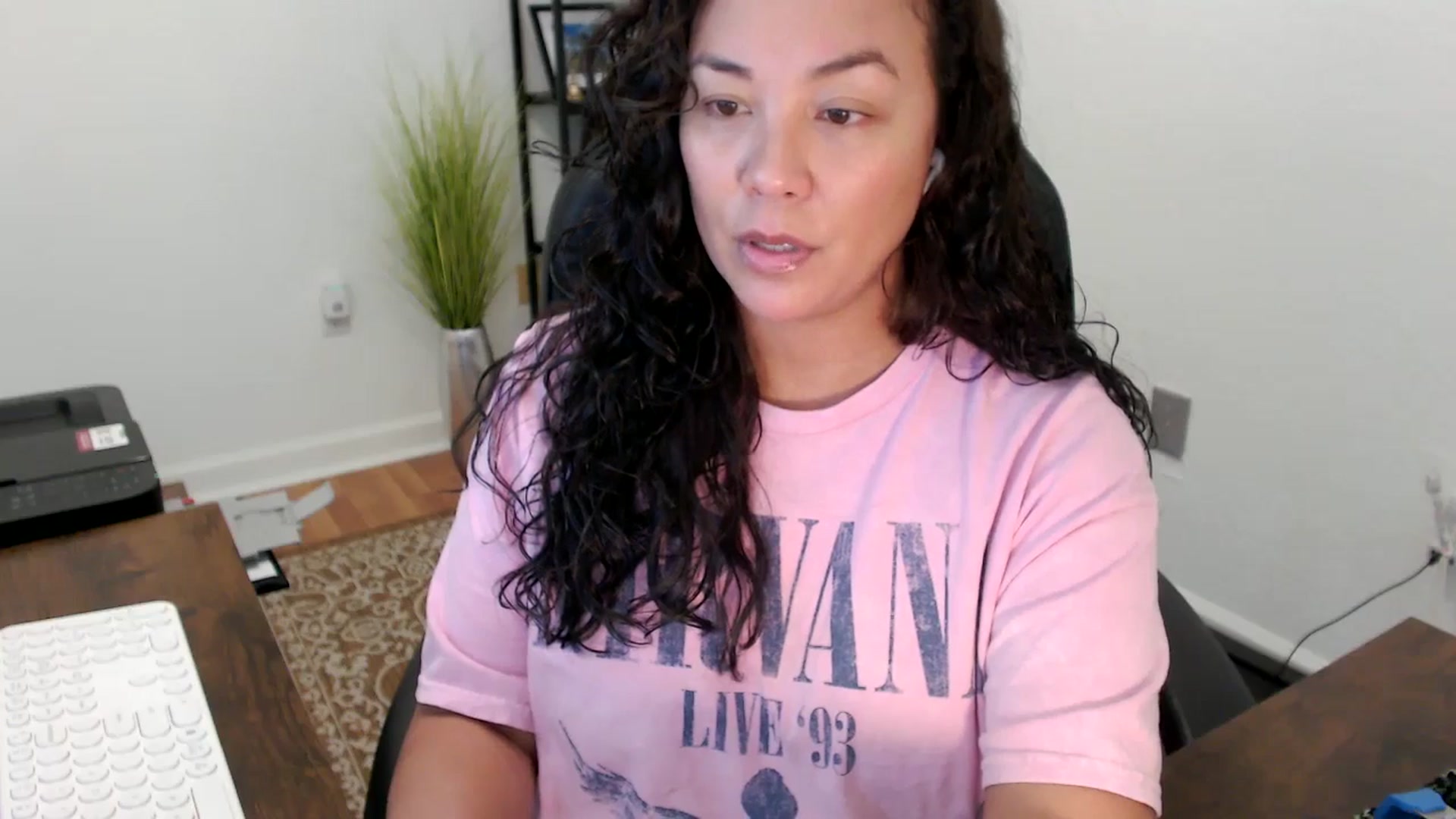 Gallery image thumbnail from MickaylaStar's myfreecams stream on, 11/14/2025, 19:54 image 13 of 20