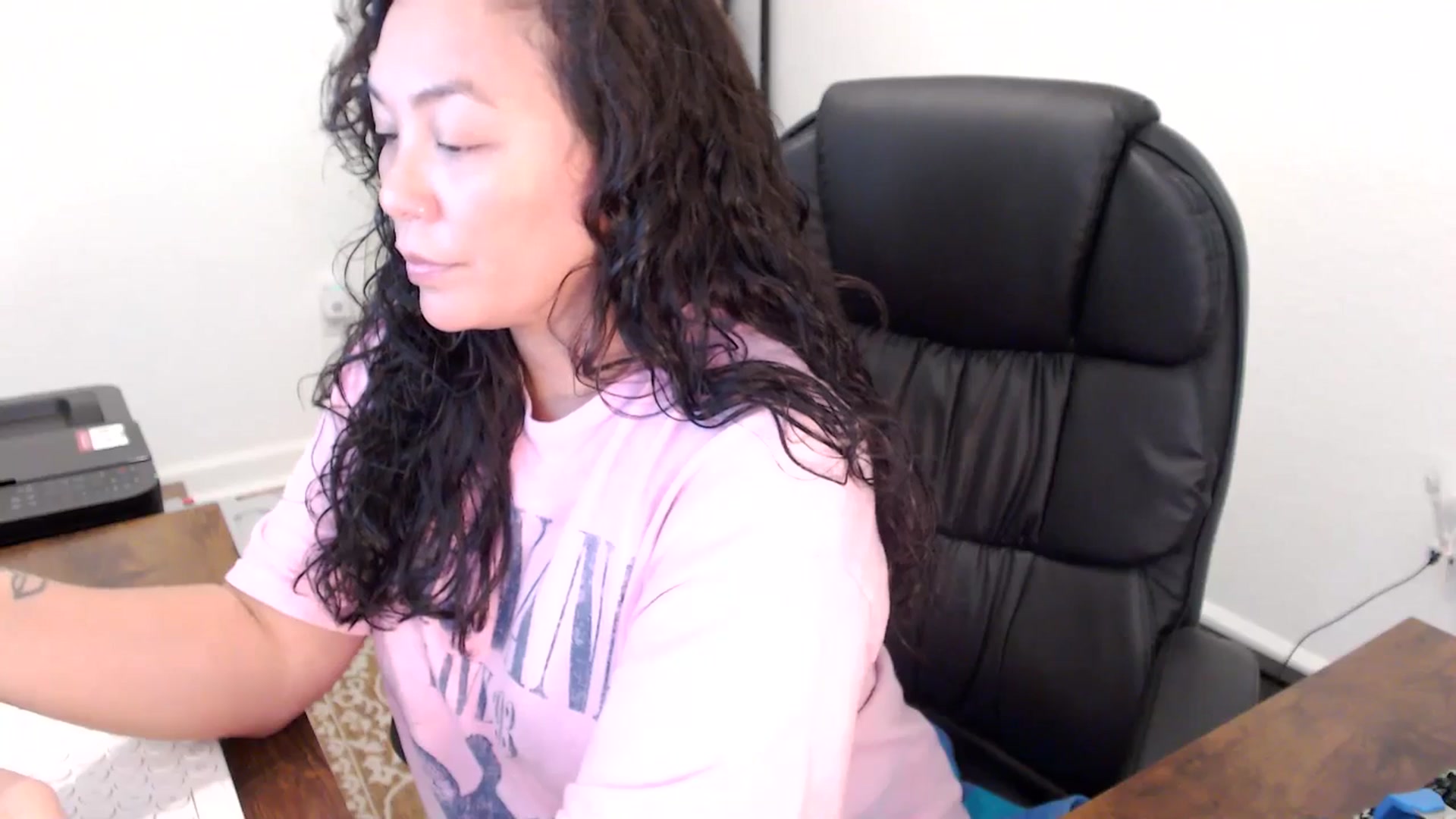 Gallery image thumbnail from MickaylaStar's myfreecams stream on, 11/14/2025, 19:54 image 14 of 20