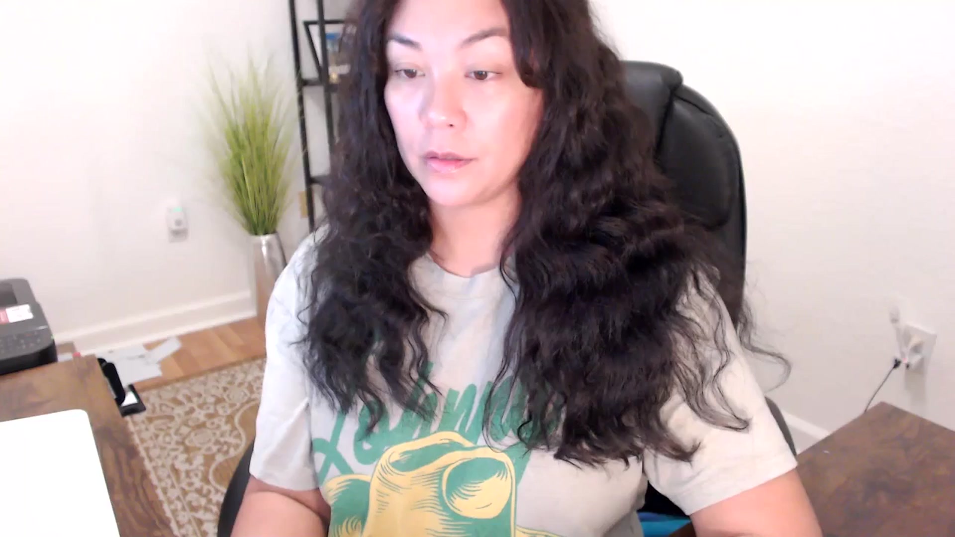 Gallery image thumbnail from MickaylaStar's myfreecams stream on, 11/17/2025, 15:14 image 12 of 20