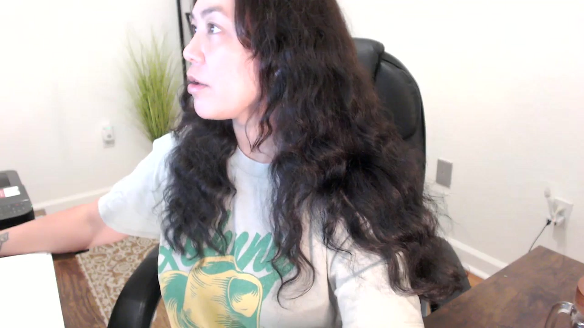 Gallery image thumbnail from MickaylaStar's myfreecams stream on, 11/17/2025, 15:36 image 7 of 20