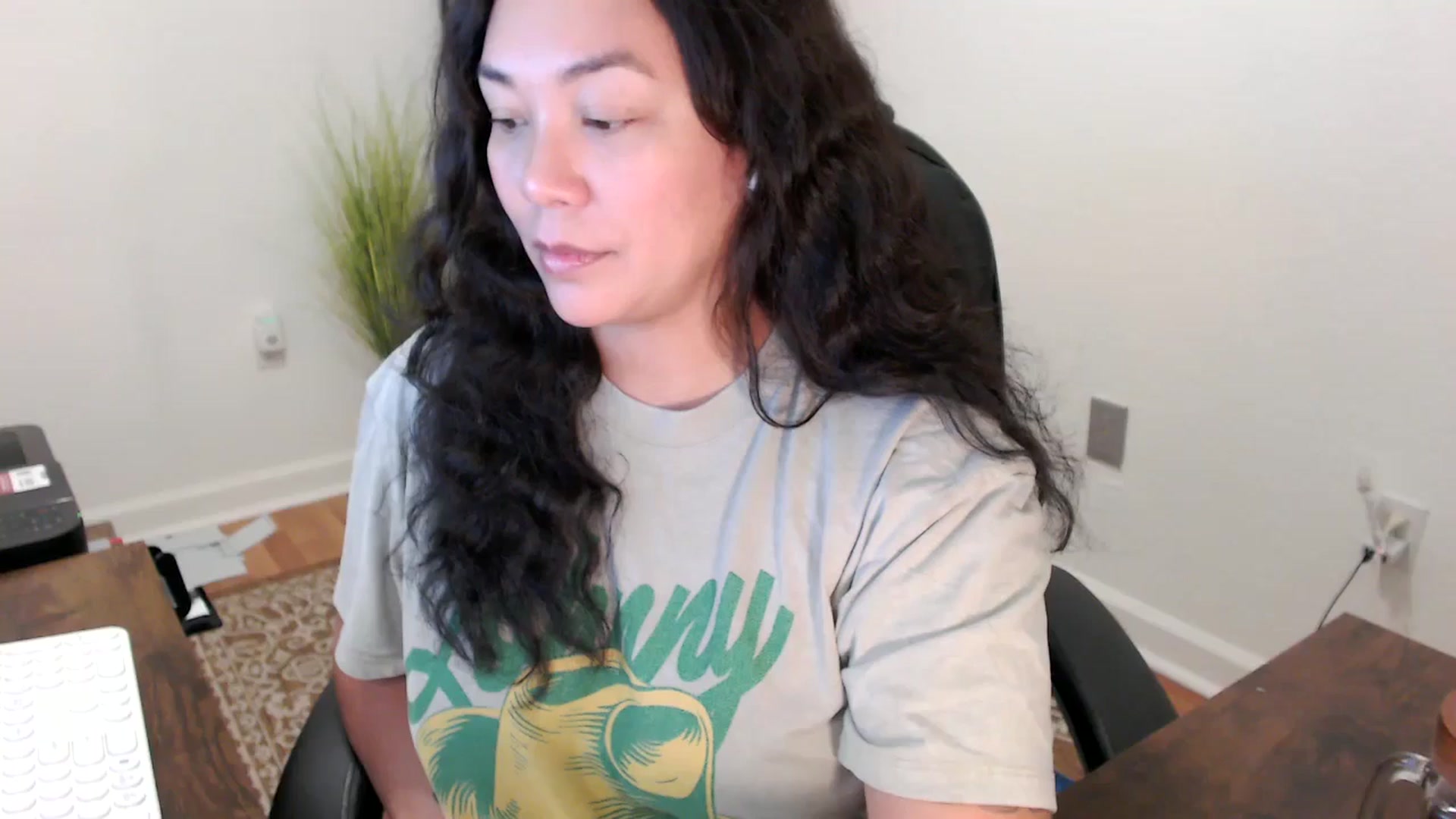 Gallery image thumbnail from MickaylaStar's myfreecams stream on, 11/17/2025, 15:36 image 6 of 20