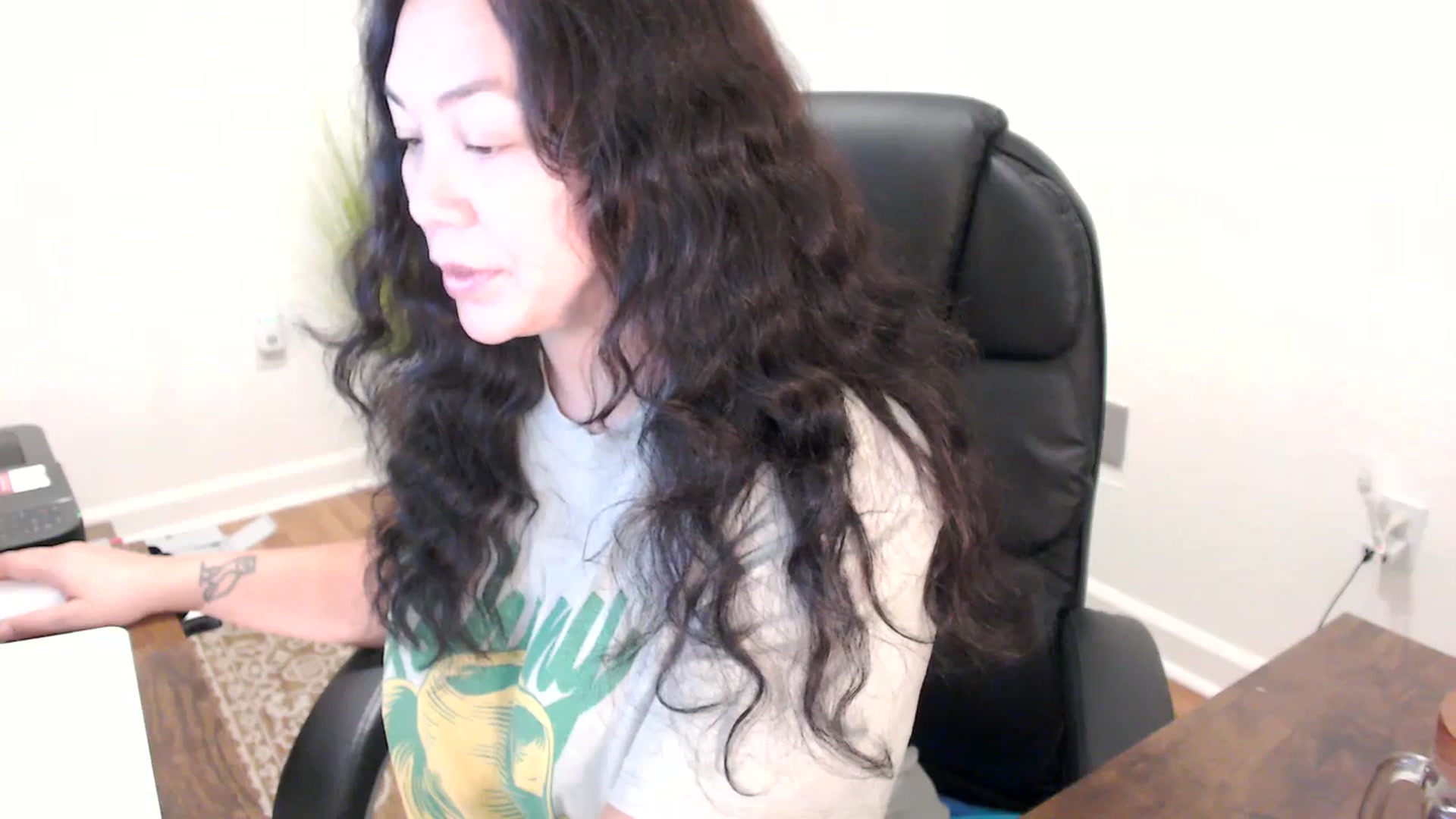 Gallery image thumbnail from MickaylaStar's myfreecams stream on, 11/17/2025, 15:36 image 16 of 20