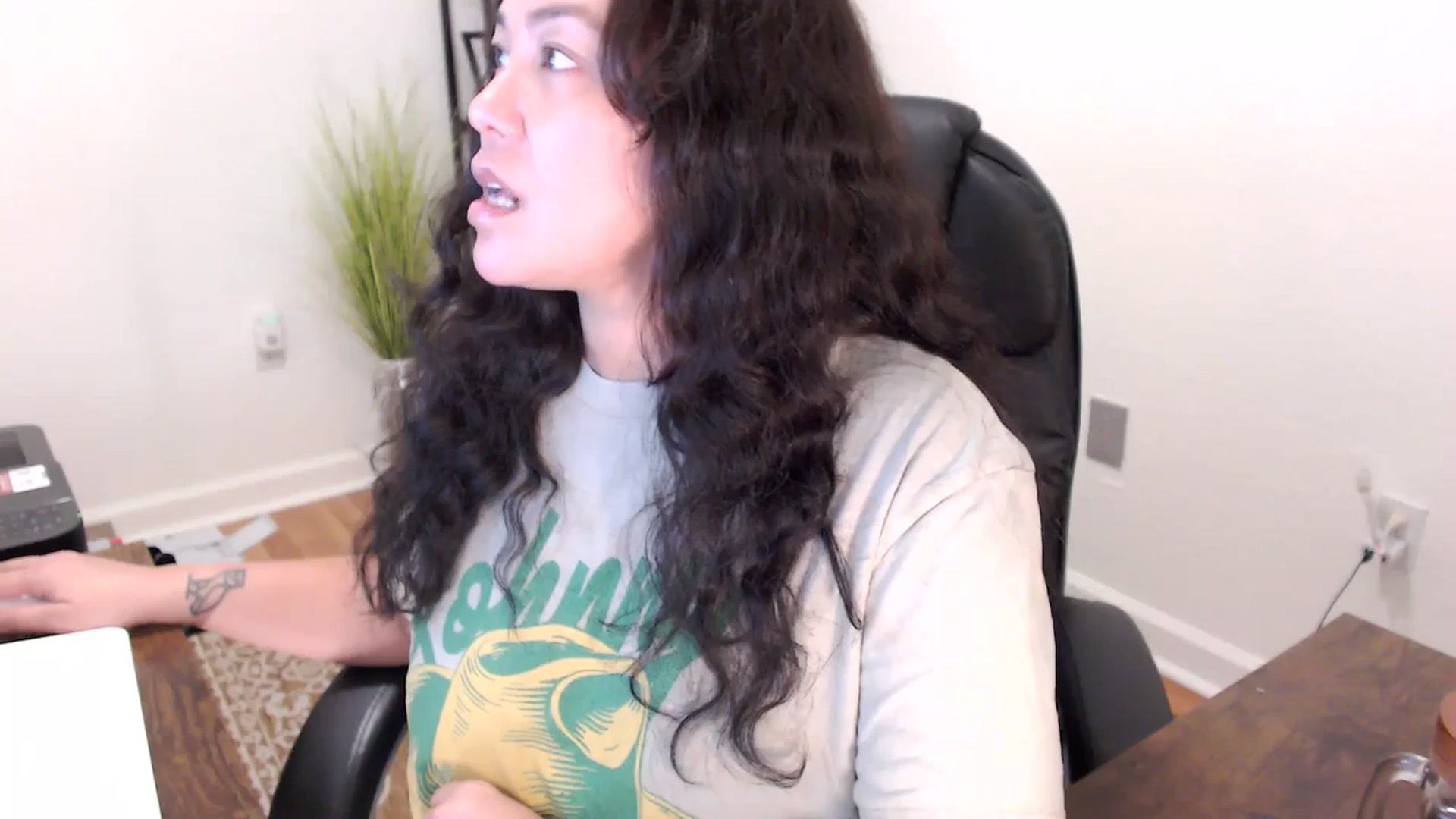 Gallery image thumbnail from MickaylaStar's myfreecams stream on, 11/17/2025, 15:36 image 20 of 20