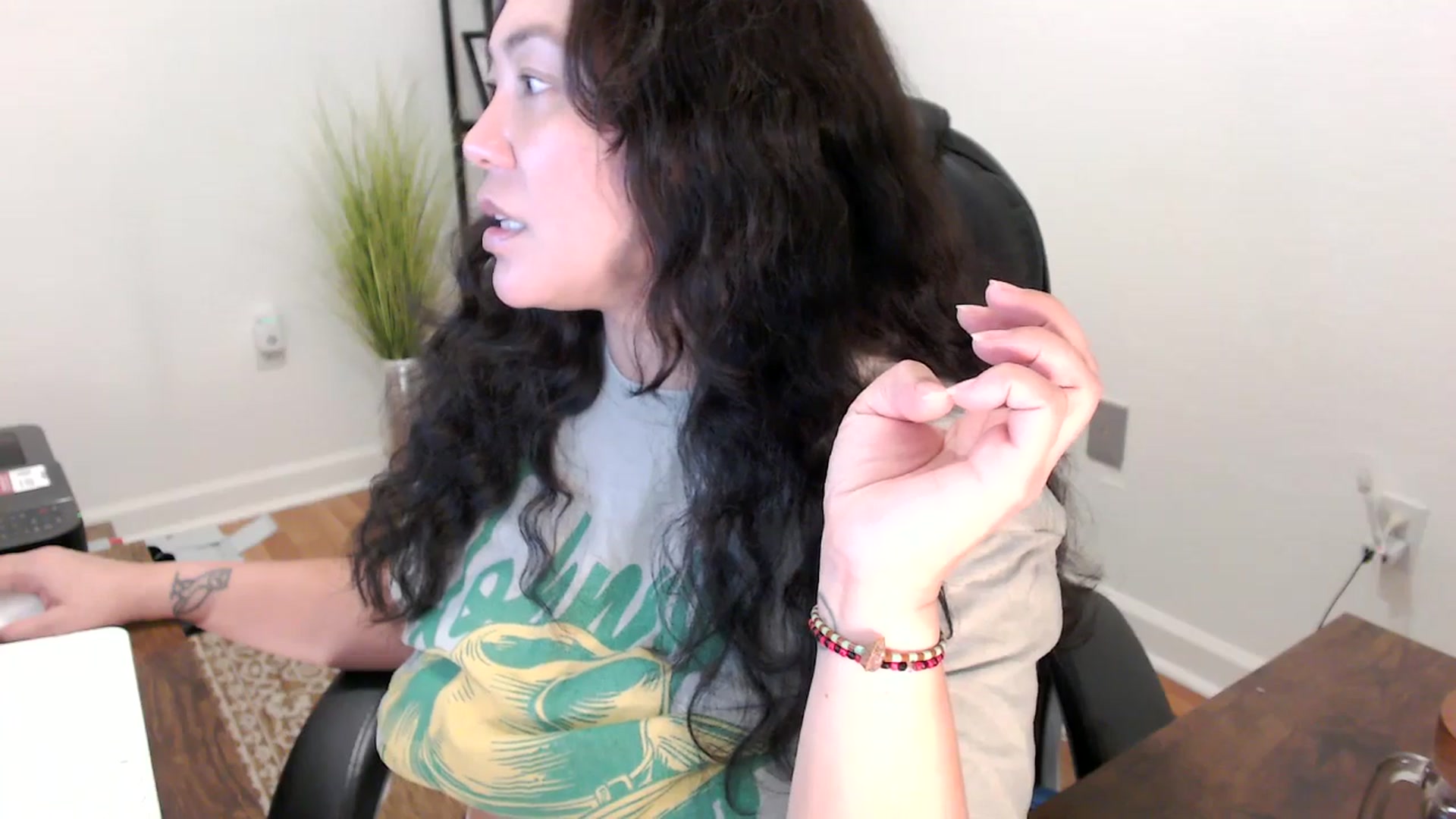 Gallery image thumbnail from MickaylaStar's myfreecams stream on, 11/17/2025, 15:36 image 18 of 20