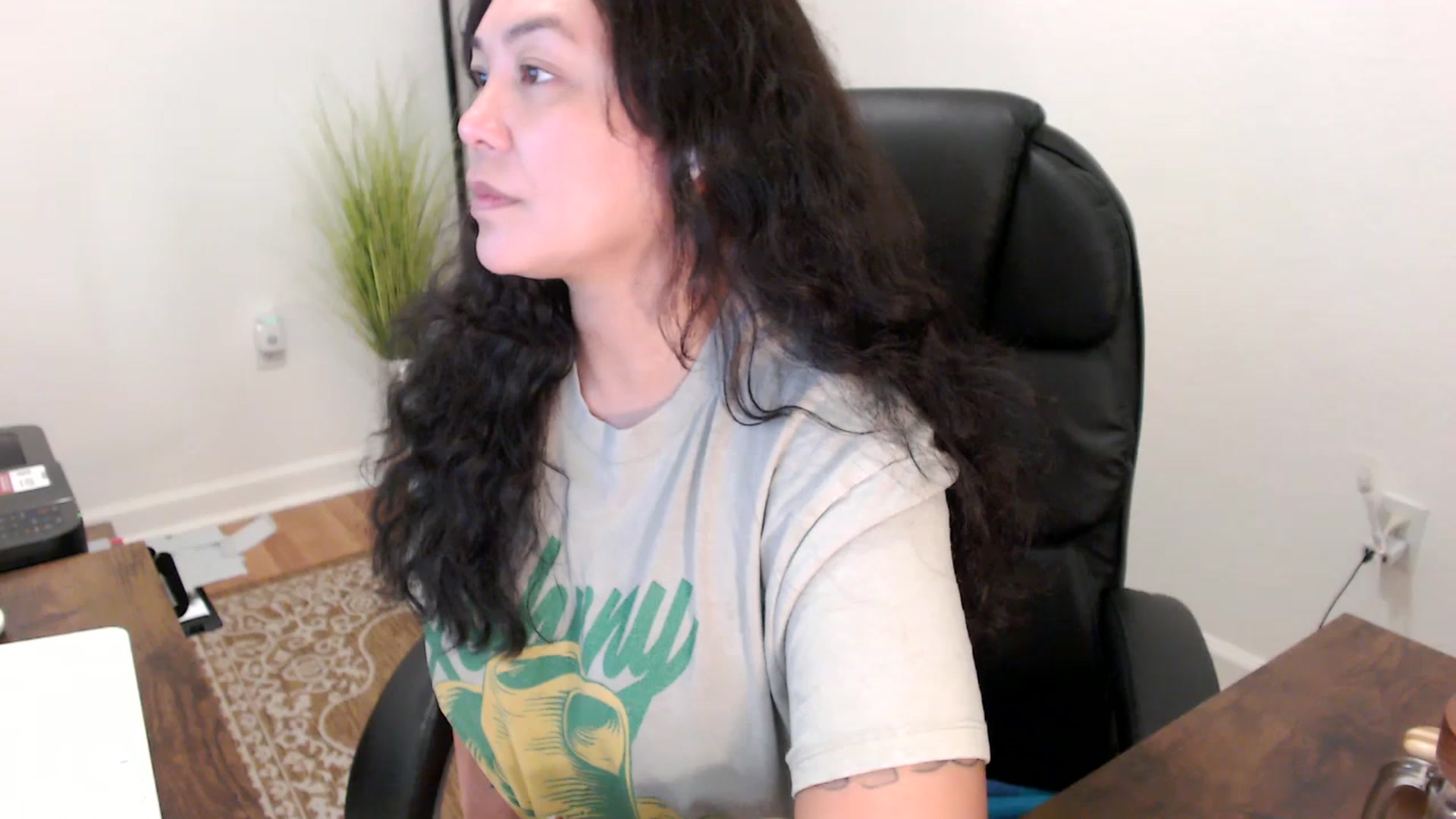 Gallery image thumbnail from MickaylaStar's myfreecams stream on, 11/17/2025, 16:03 image 9 of 20