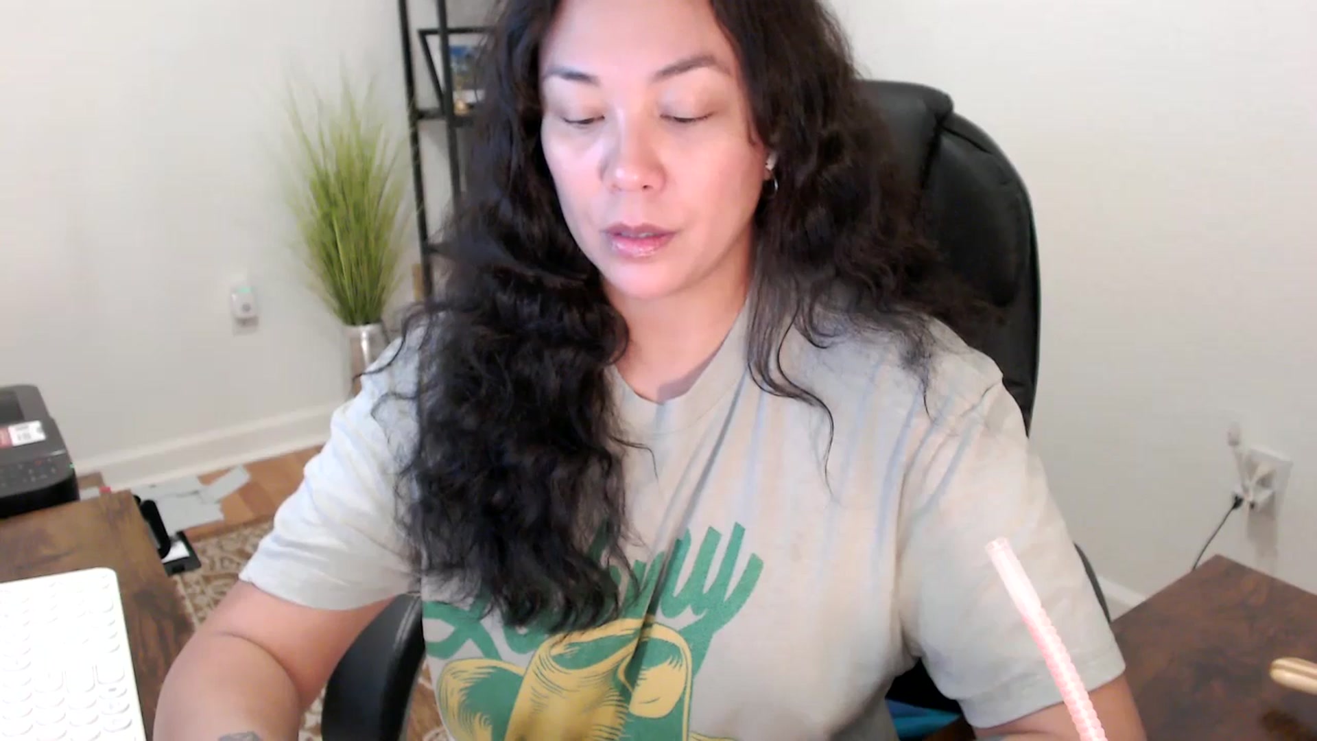 Gallery image thumbnail from MickaylaStar's myfreecams stream on, 11/17/2025, 16:03 image 18 of 20