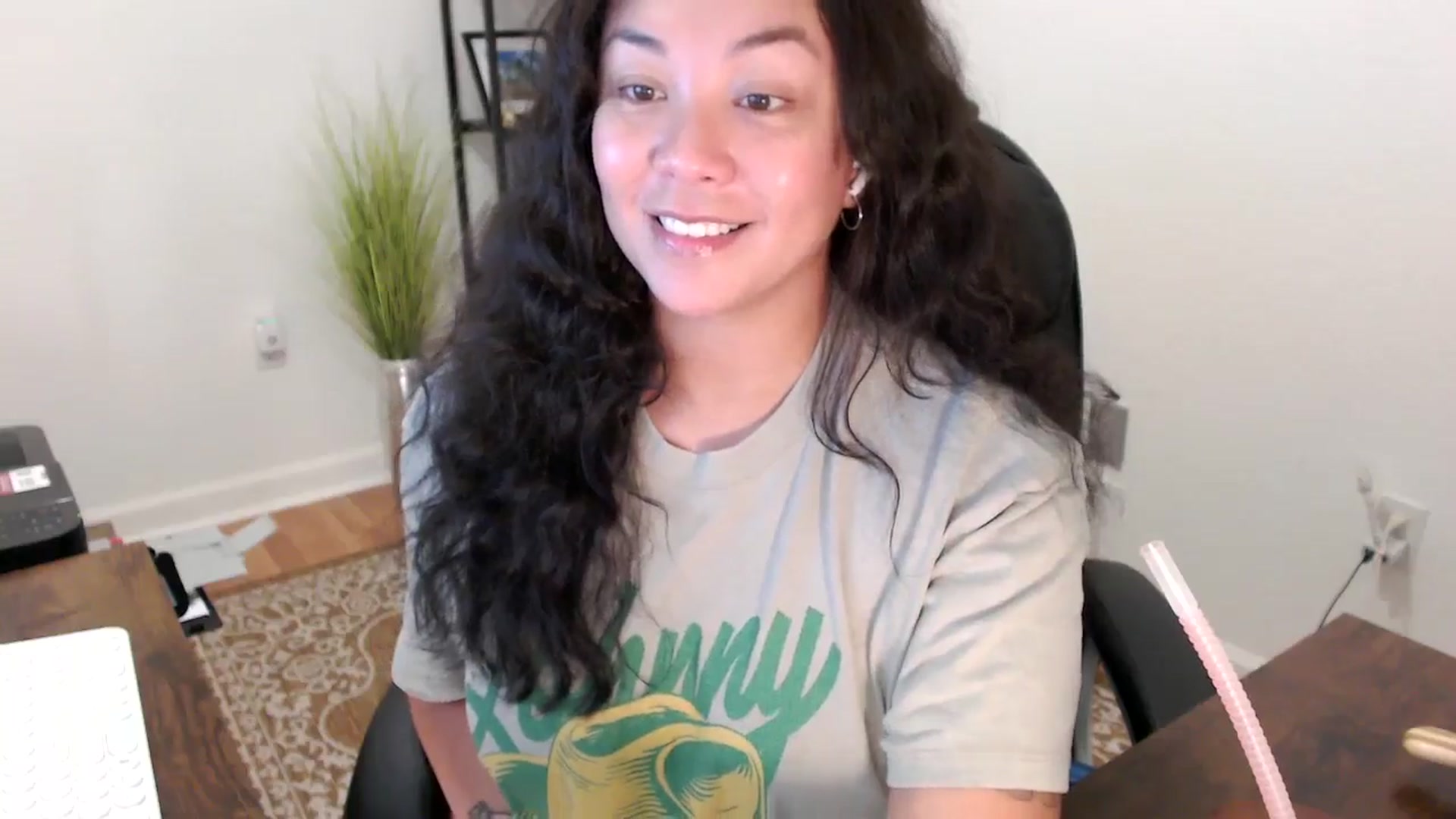 Gallery image thumbnail from MickaylaStar's myfreecams stream on, 11/17/2025, 16:03 image 14 of 20