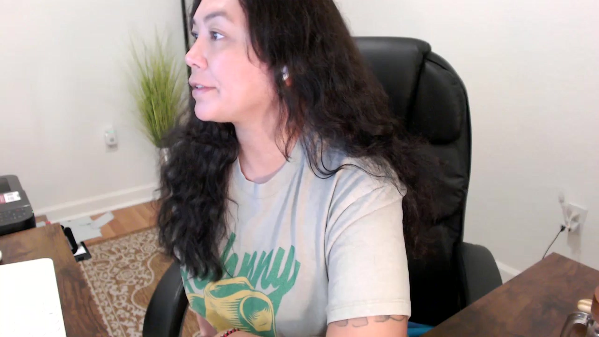 Gallery image thumbnail from MickaylaStar's myfreecams stream on, 11/17/2025, 16:03 image 8 of 20