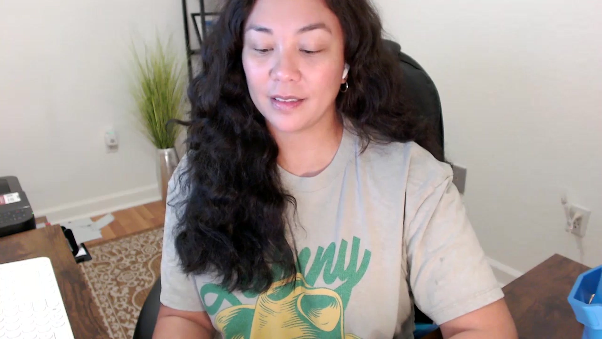 Gallery image thumbnail from MickaylaStar's myfreecams stream on, 11/17/2025, 17:09 image 3 of 20