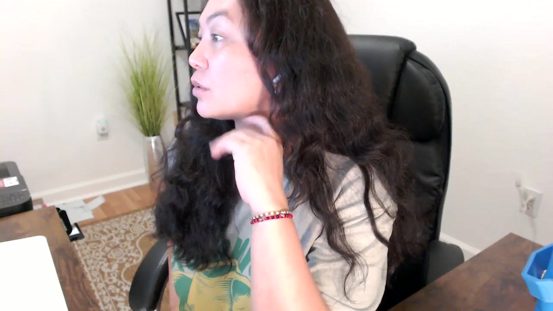 Gallery image thumbnail from MickaylaStar's myfreecams stream on, 11/17/2025, 17:09 image 4 of 20