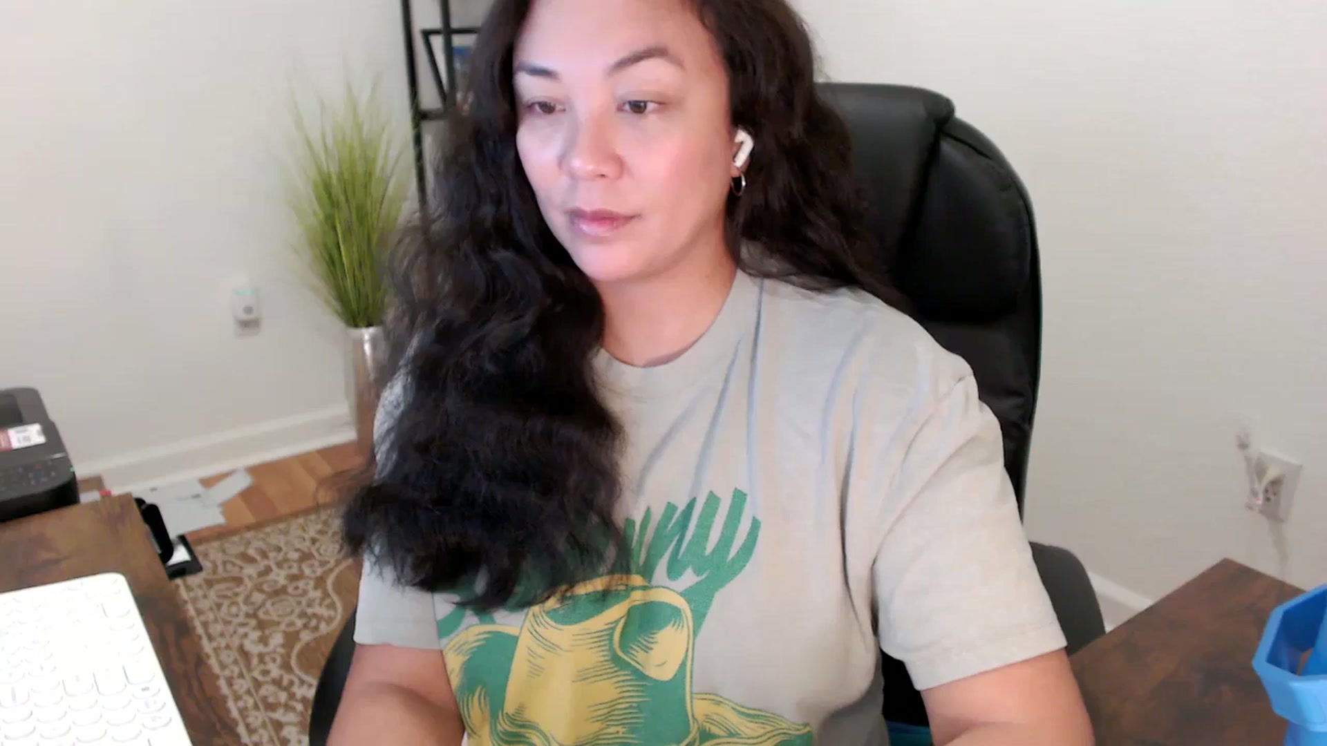 Gallery image thumbnail from MickaylaStar's myfreecams stream on, 11/17/2025, 17:09 image 17 of 20