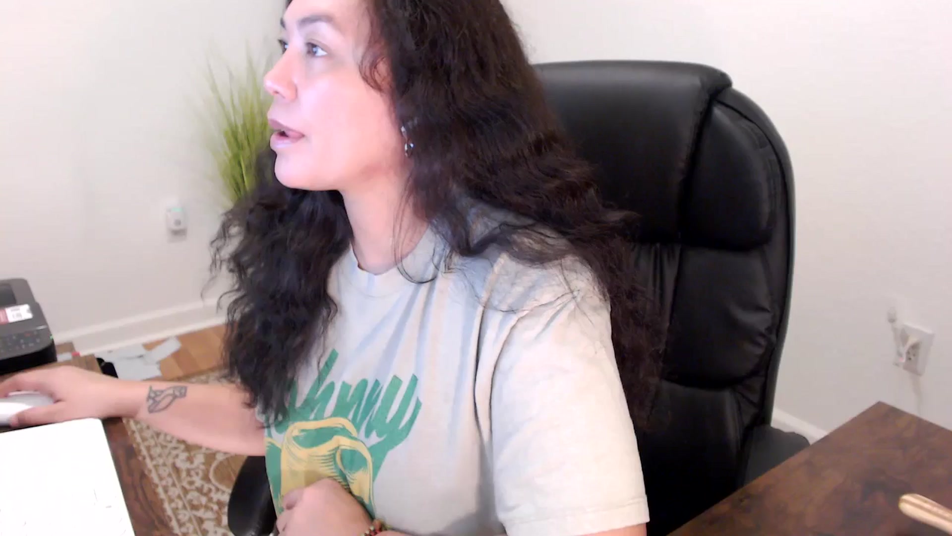 Gallery image thumbnail from MickaylaStar's myfreecams stream on, 11/17/2025, 17:59 image 18 of 20