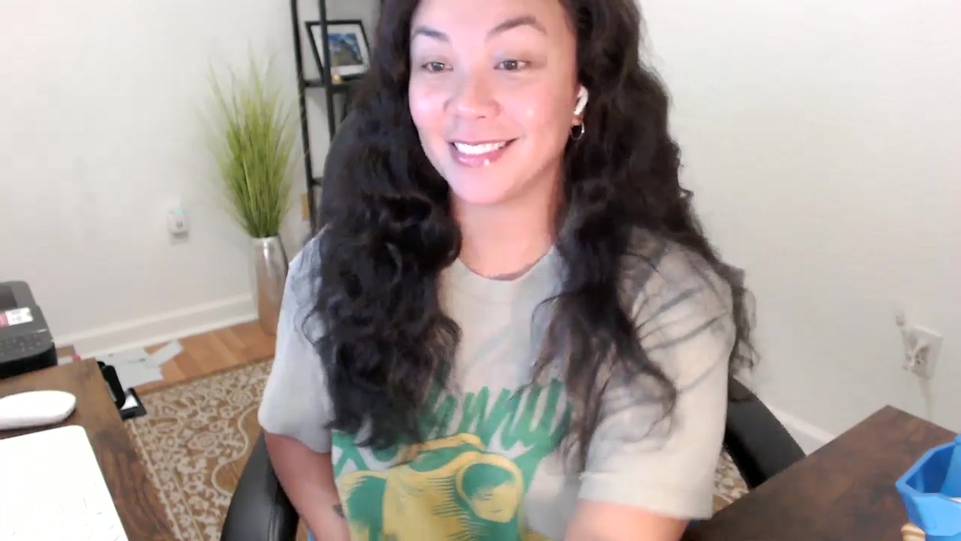 Gallery image thumbnail from MickaylaStar's myfreecams stream on, 11/17/2025, 17:59 image 12 of 20