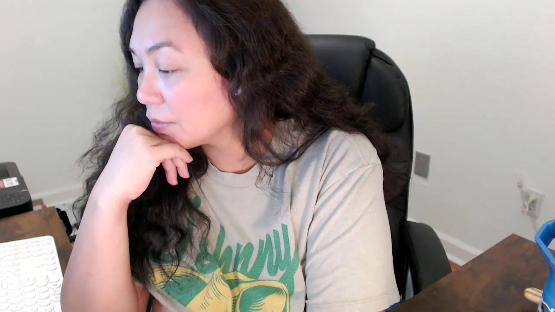 Gallery image thumbnail from MickaylaStar's myfreecams stream on, 11/17/2025, 19:16 image 10 of 20
